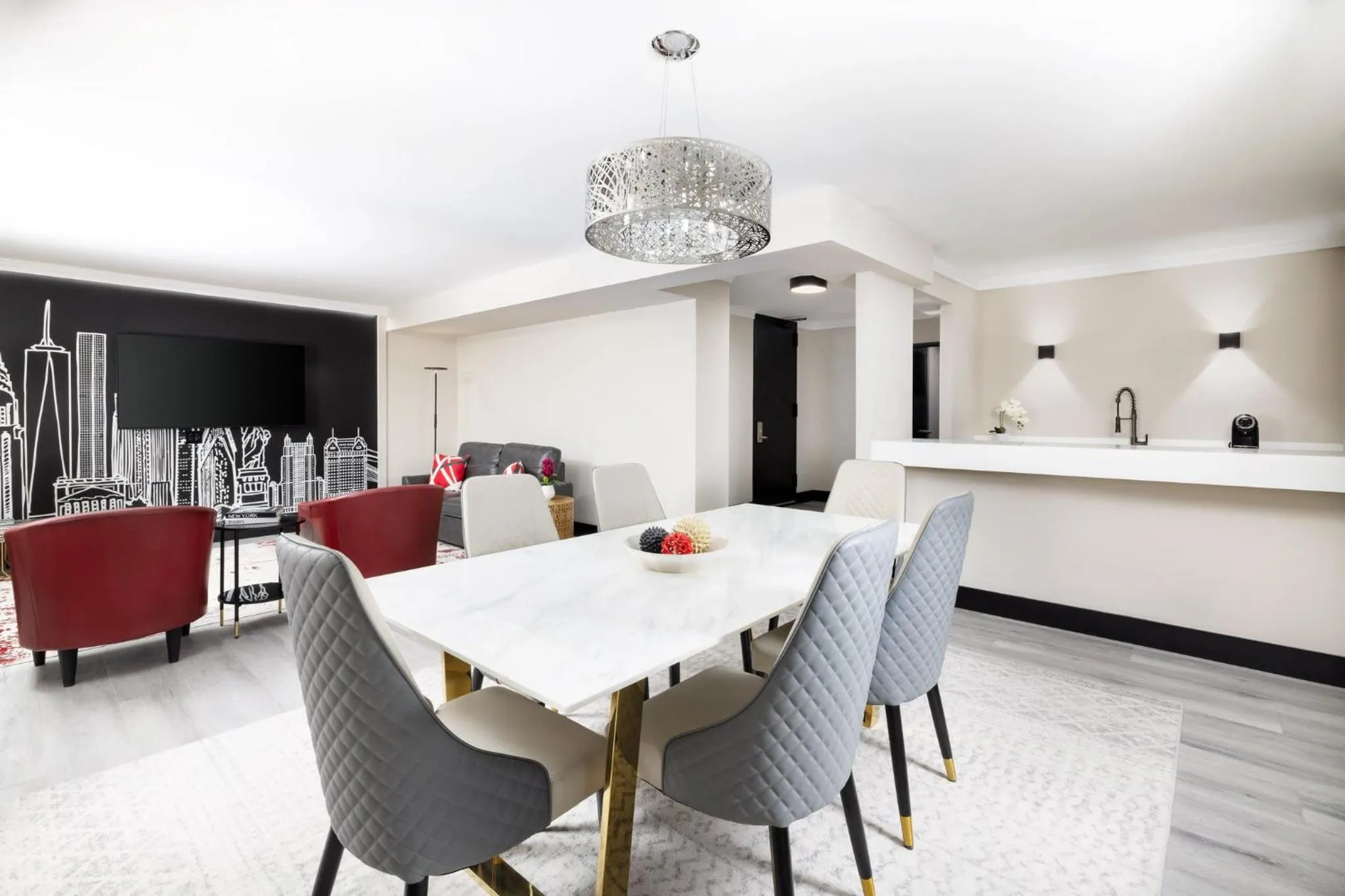 Photo of the whole room in The Manhattan at Times Square