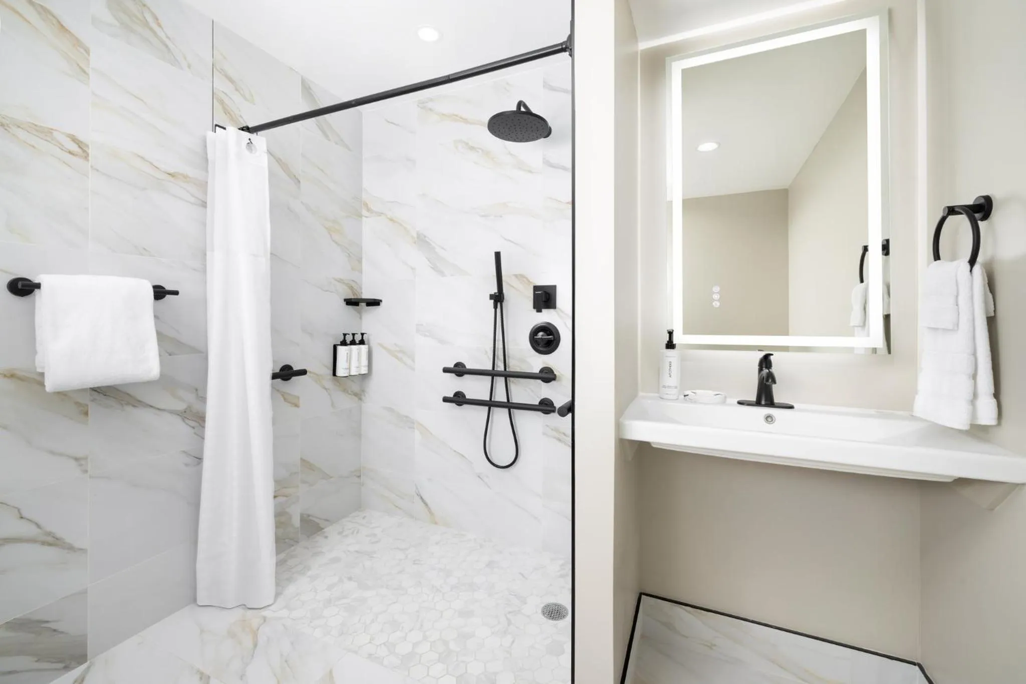 Bathroom in The Manhattan at Times Square