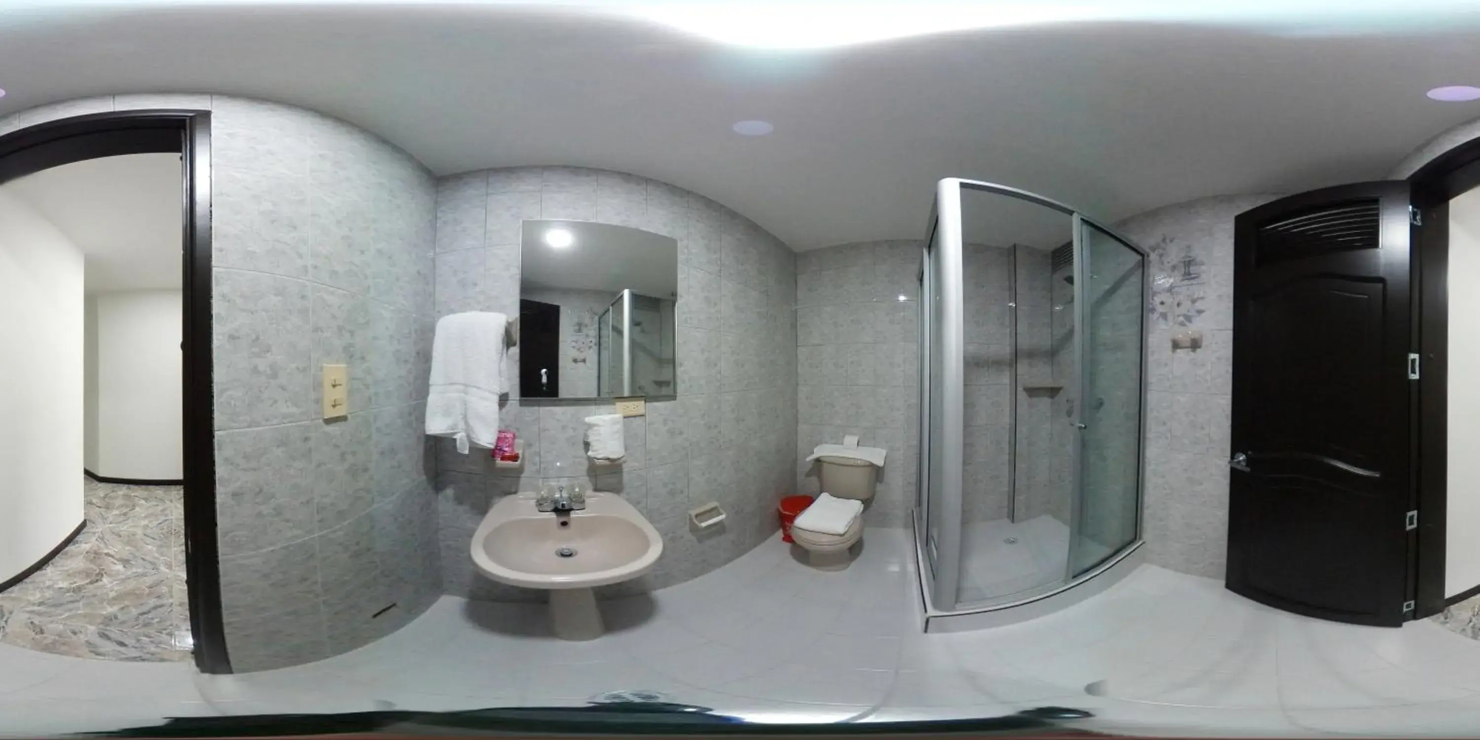 Apartment in Hotel Florida ApartaSuites. Apartment in Hotel Florida ApartaSuites.