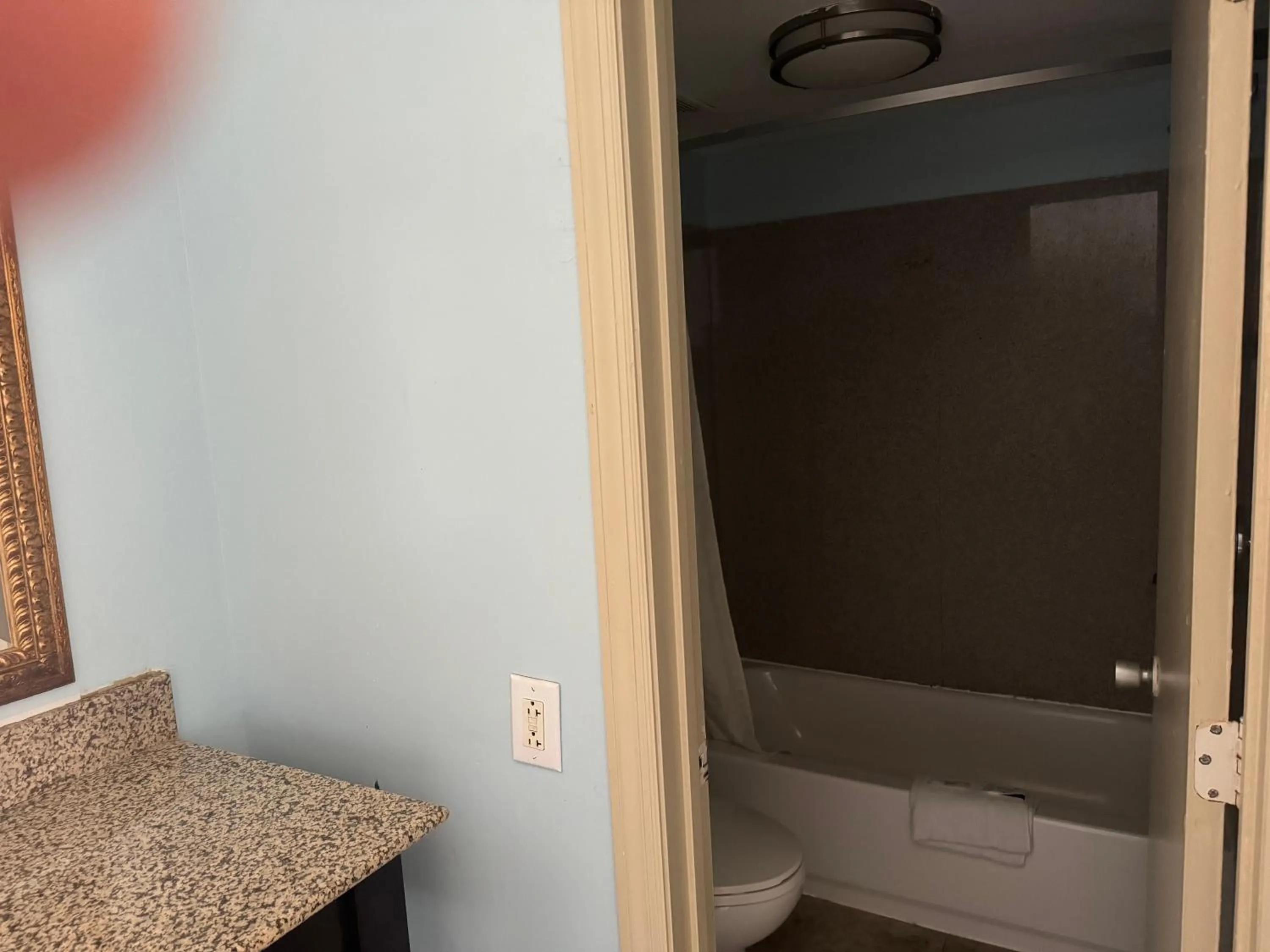 Red Carpet Inn & Suites - Danville