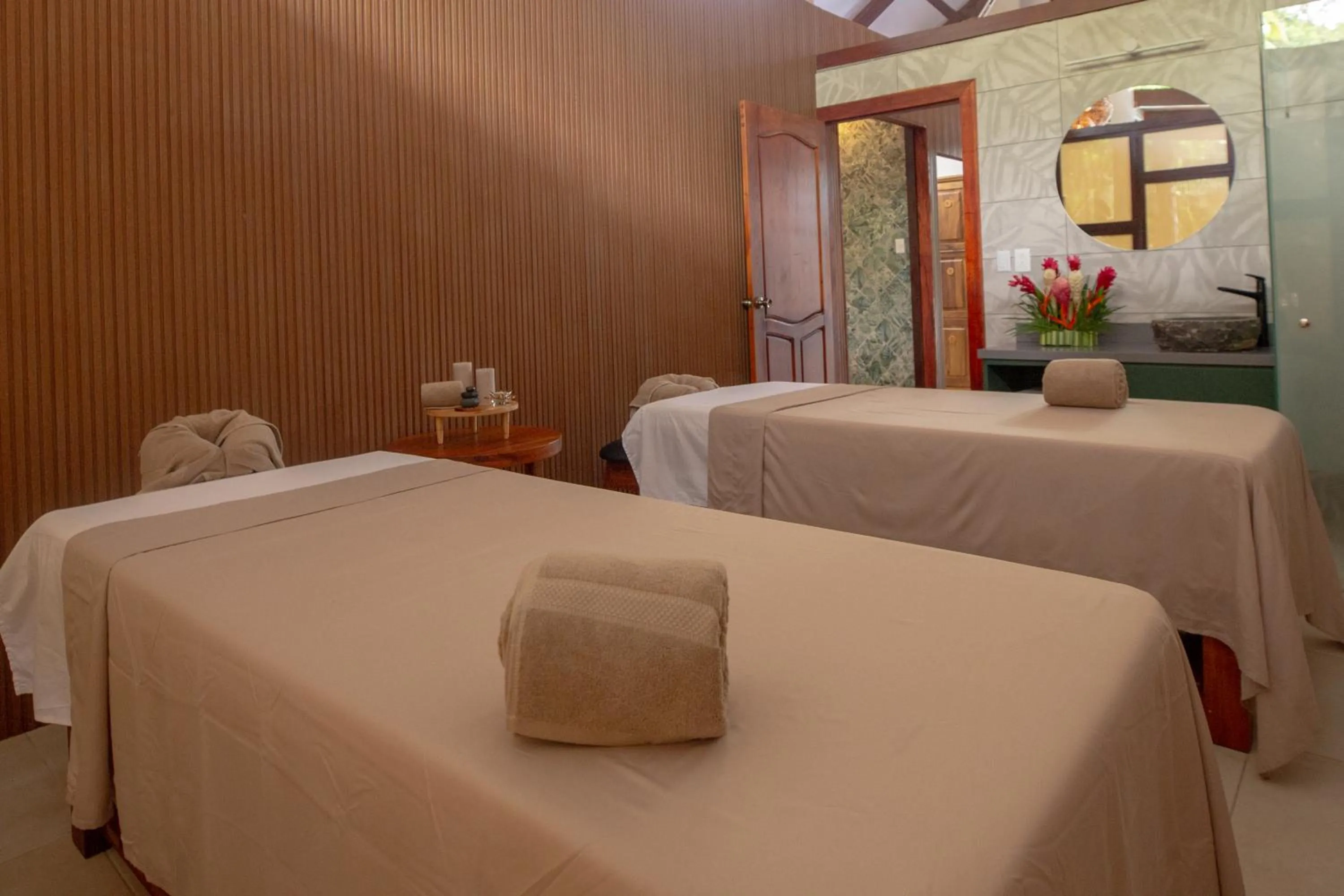Massage in Evergreen Lodge