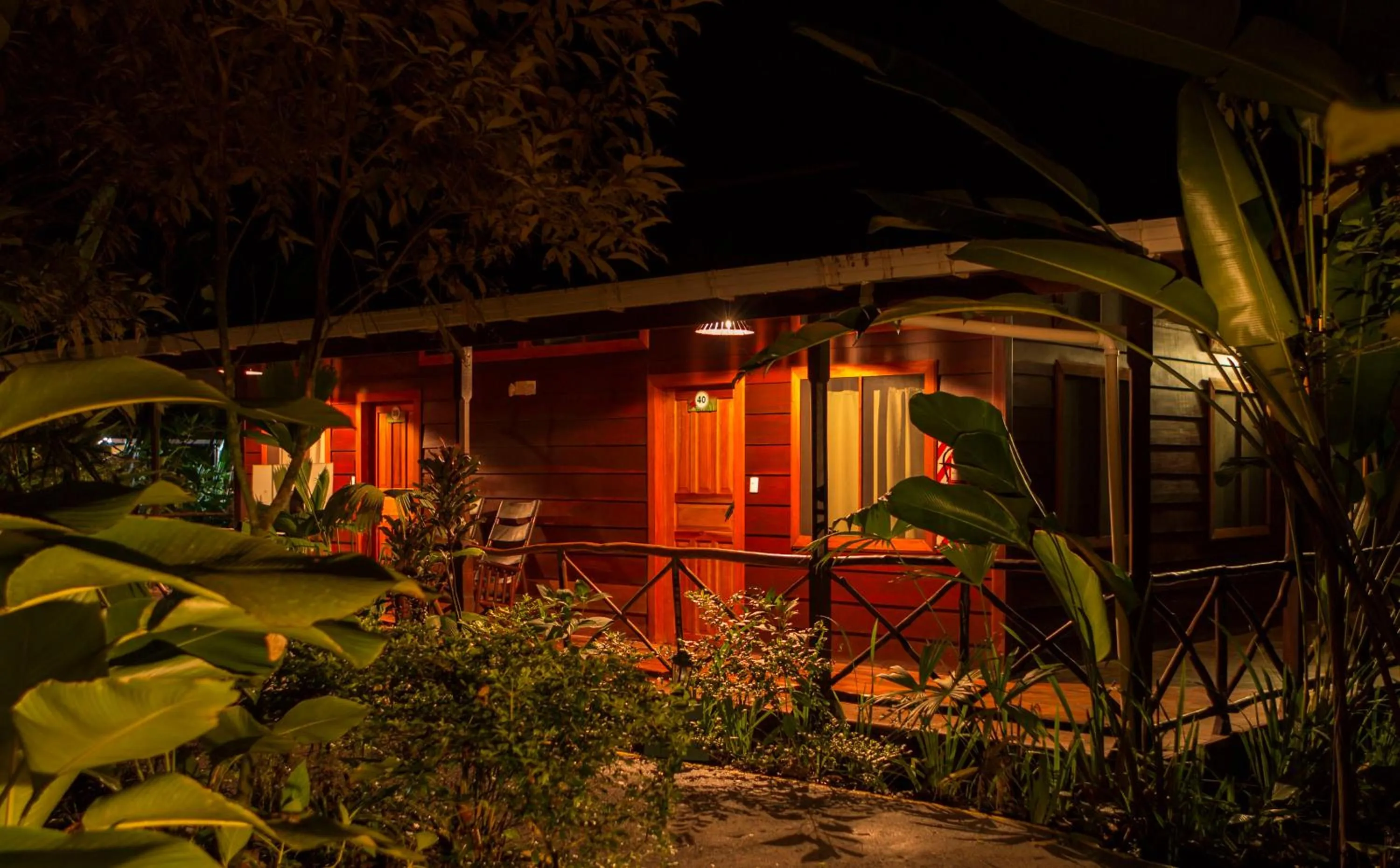 Facade/entrance in Pachira Lodge