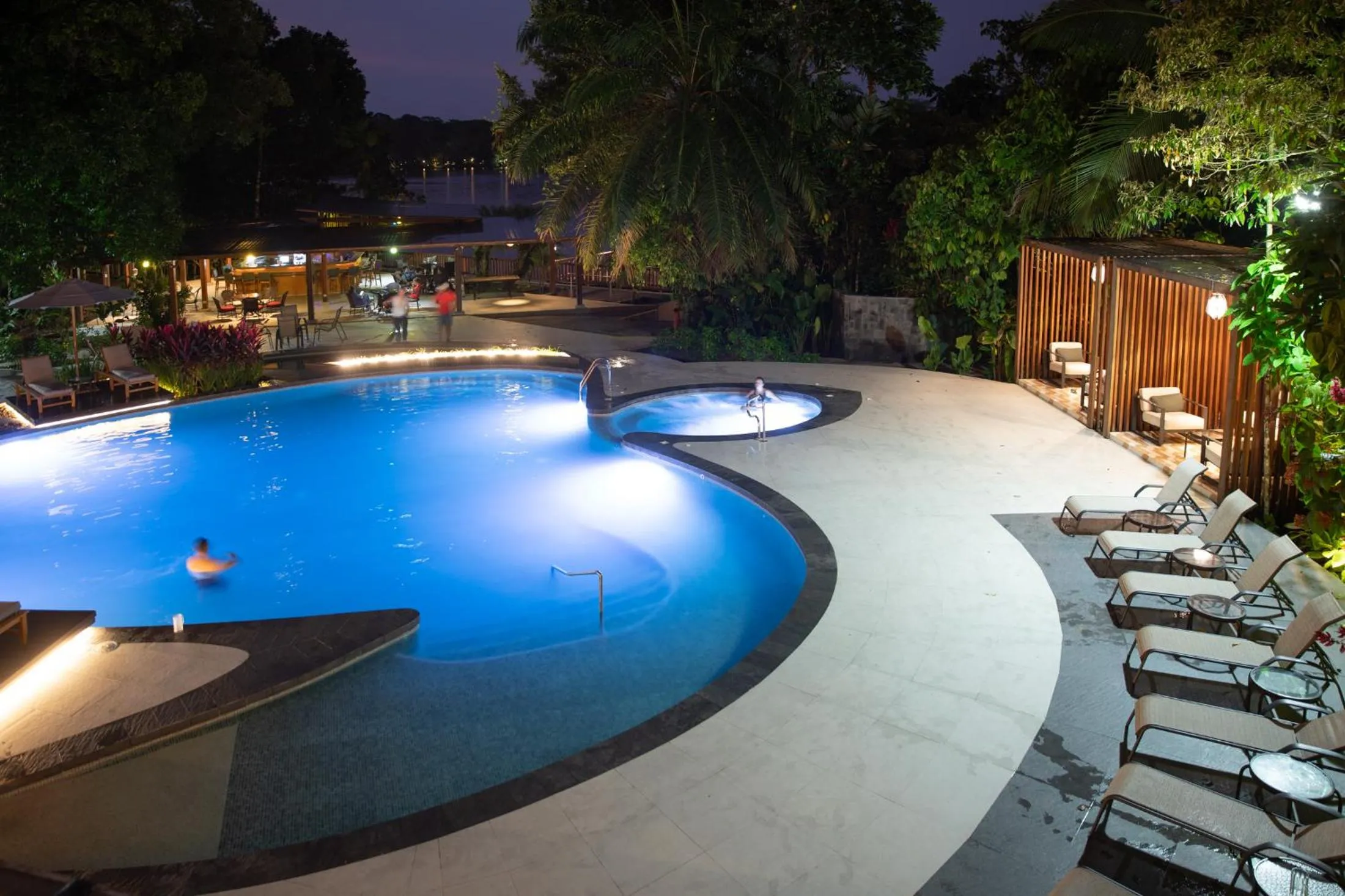 Pool view in Pachira Lodge