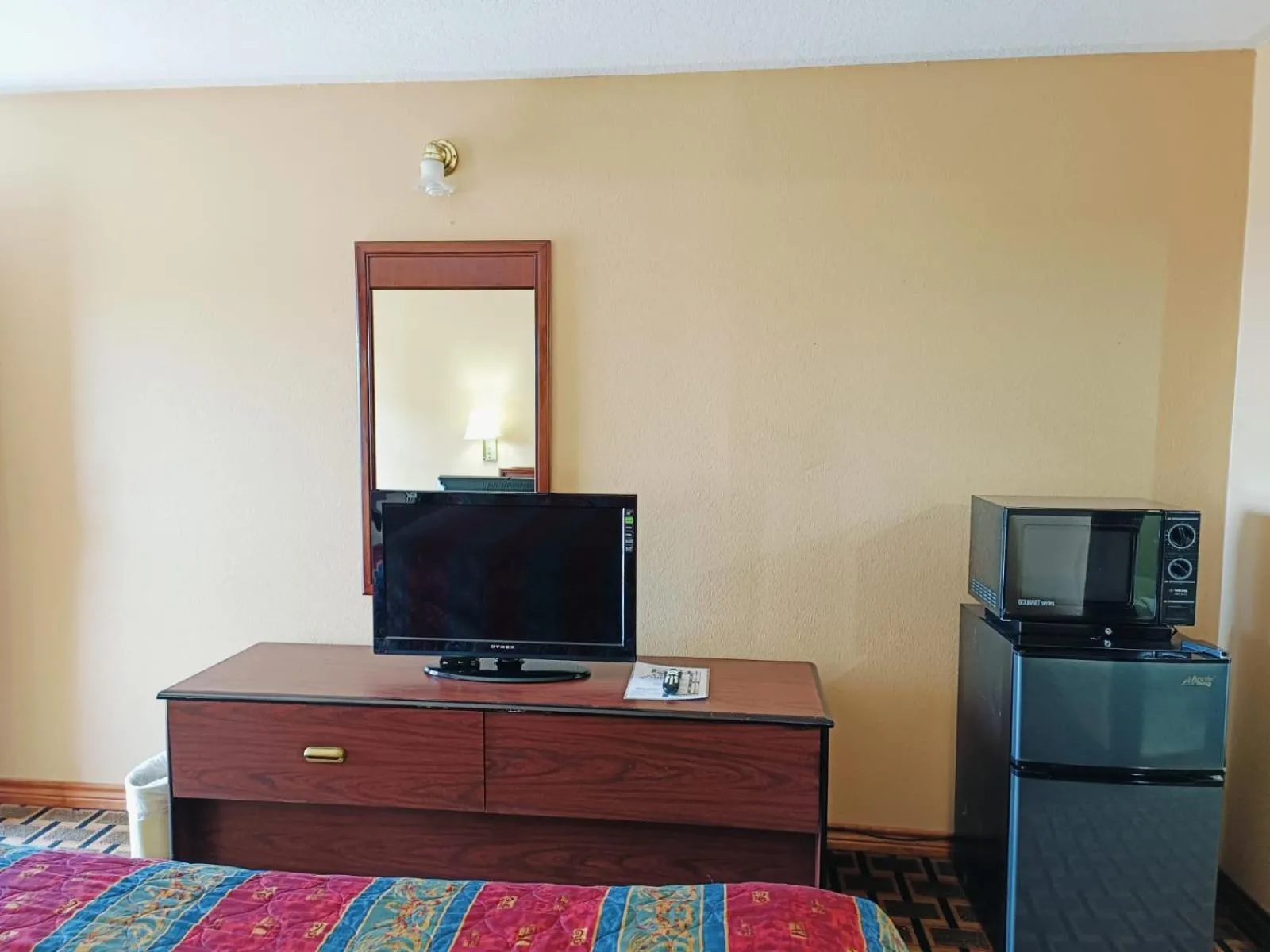 Area and facilities in Victorian Inn Athens TX