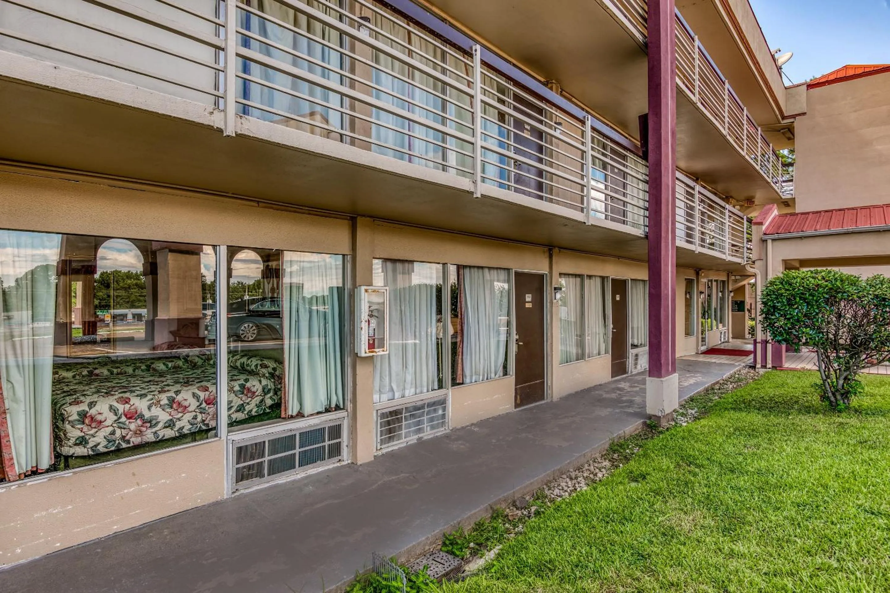 Garden in OYO Hotel Jackson North I-55