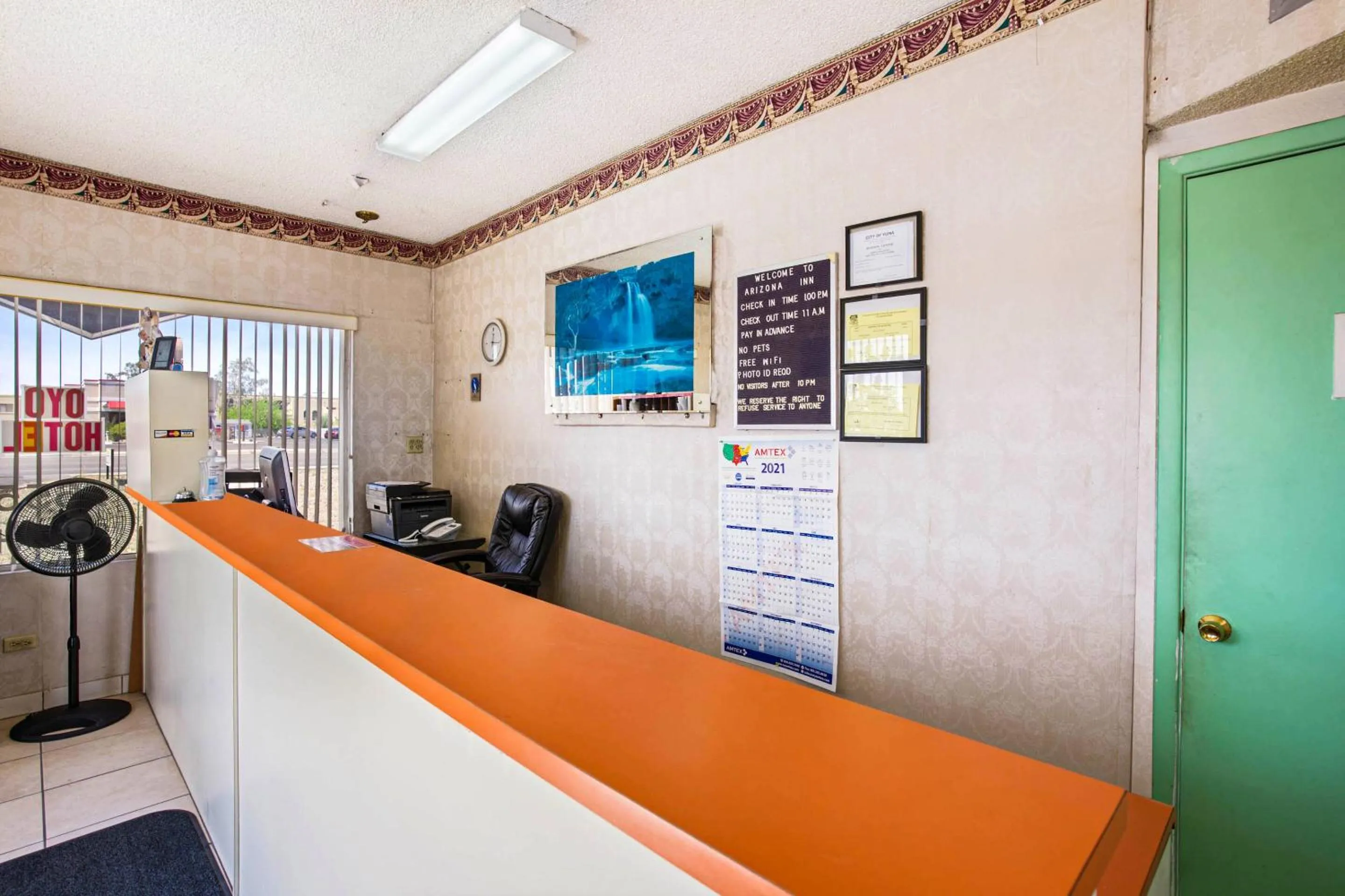 Lobby or reception in OYO Hotel Yuma AZ - I-8 US-95