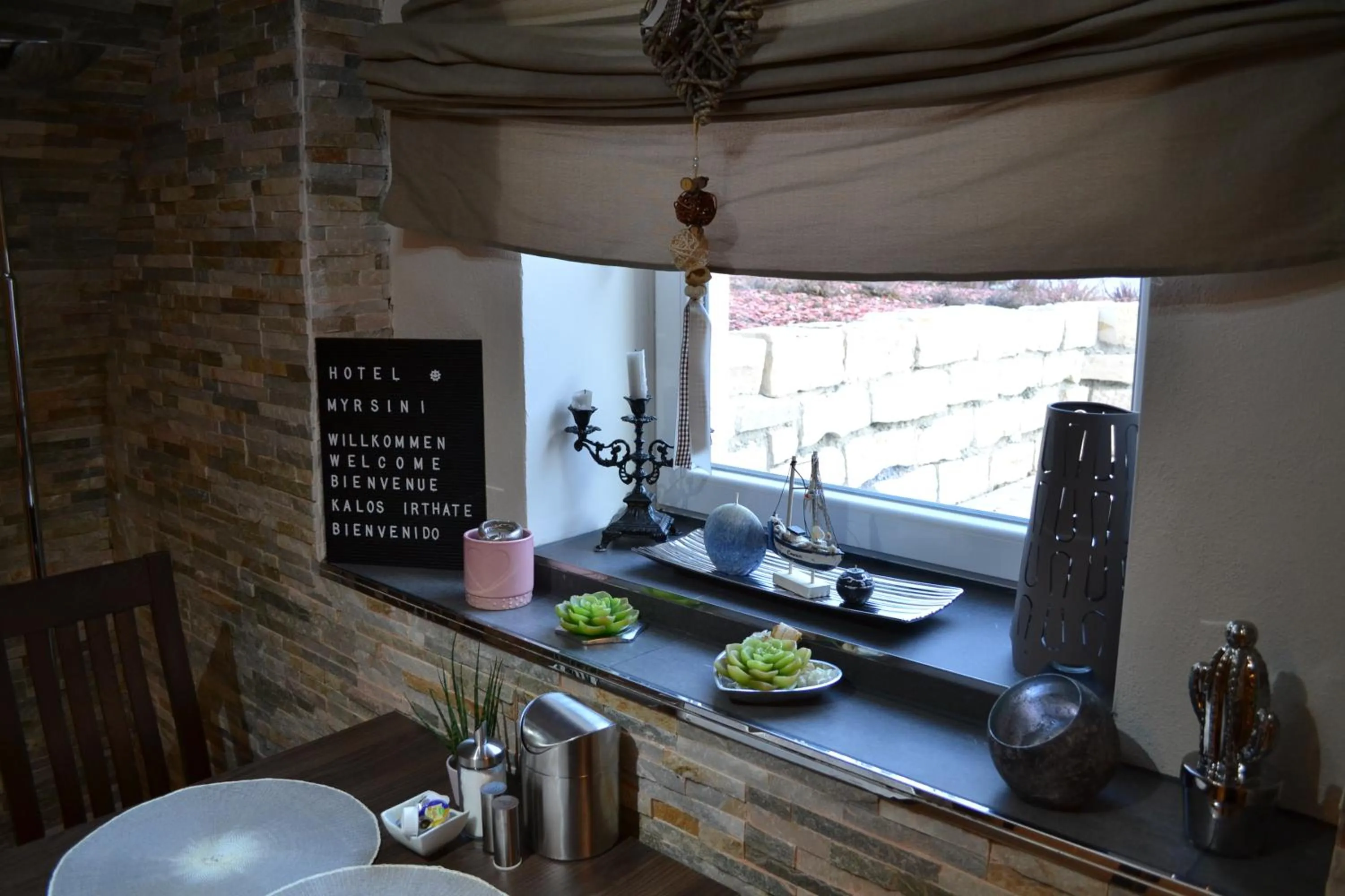 Dining area in Hotel Myrsini
