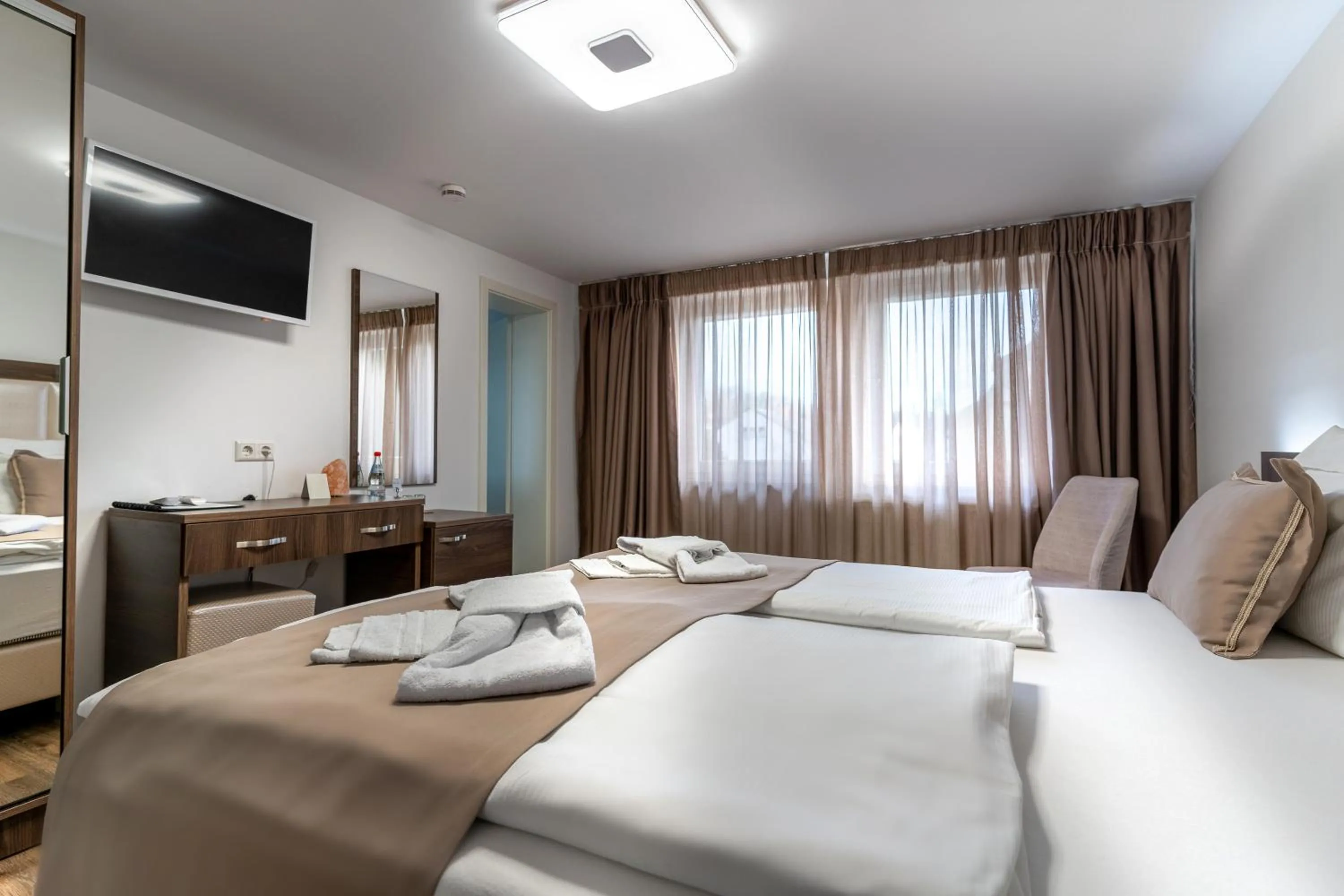 Photo of the whole room, Bed in Hotel Myrsini