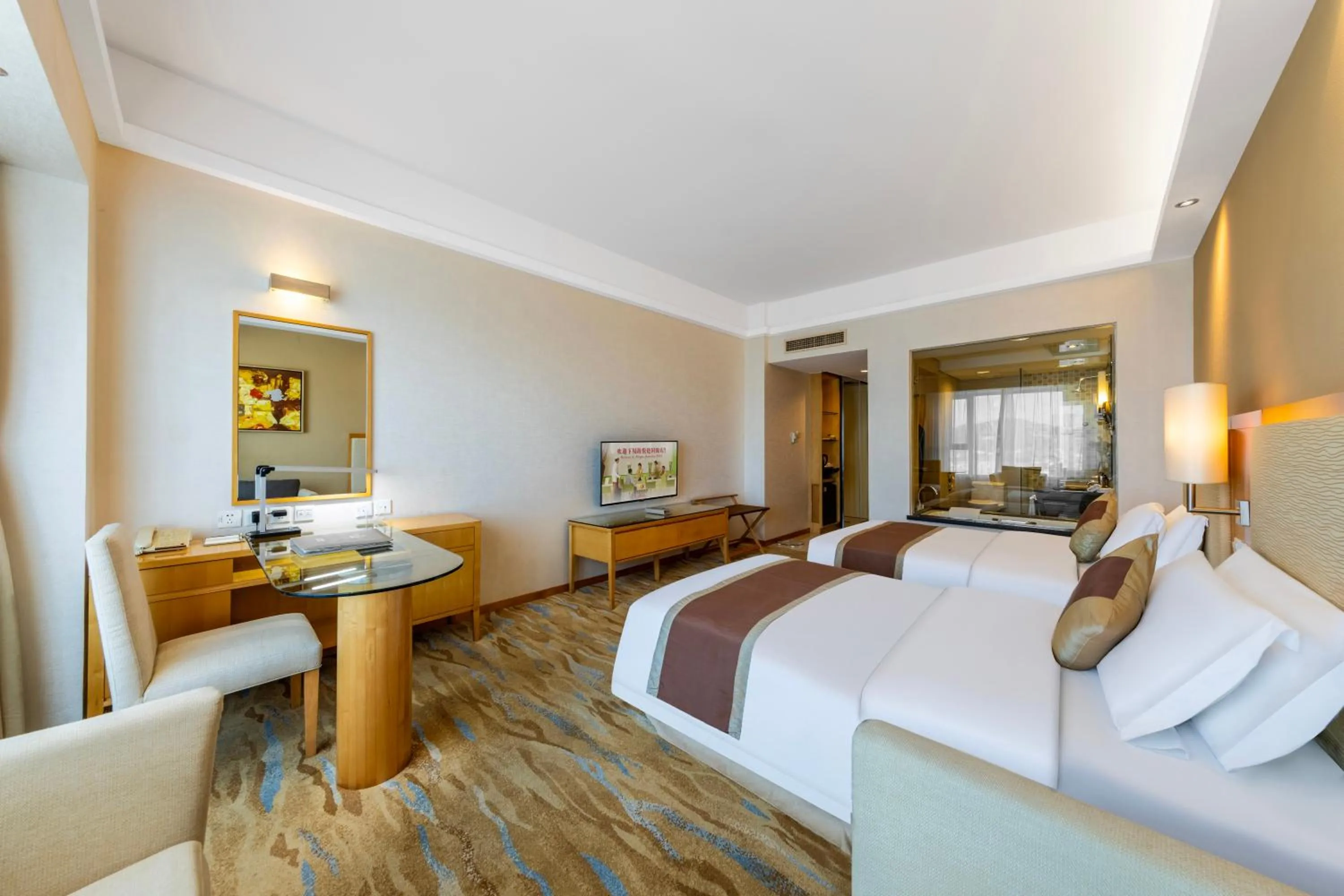 Bedroom, Bed in Weihai Haiyue Jianguo Hotel