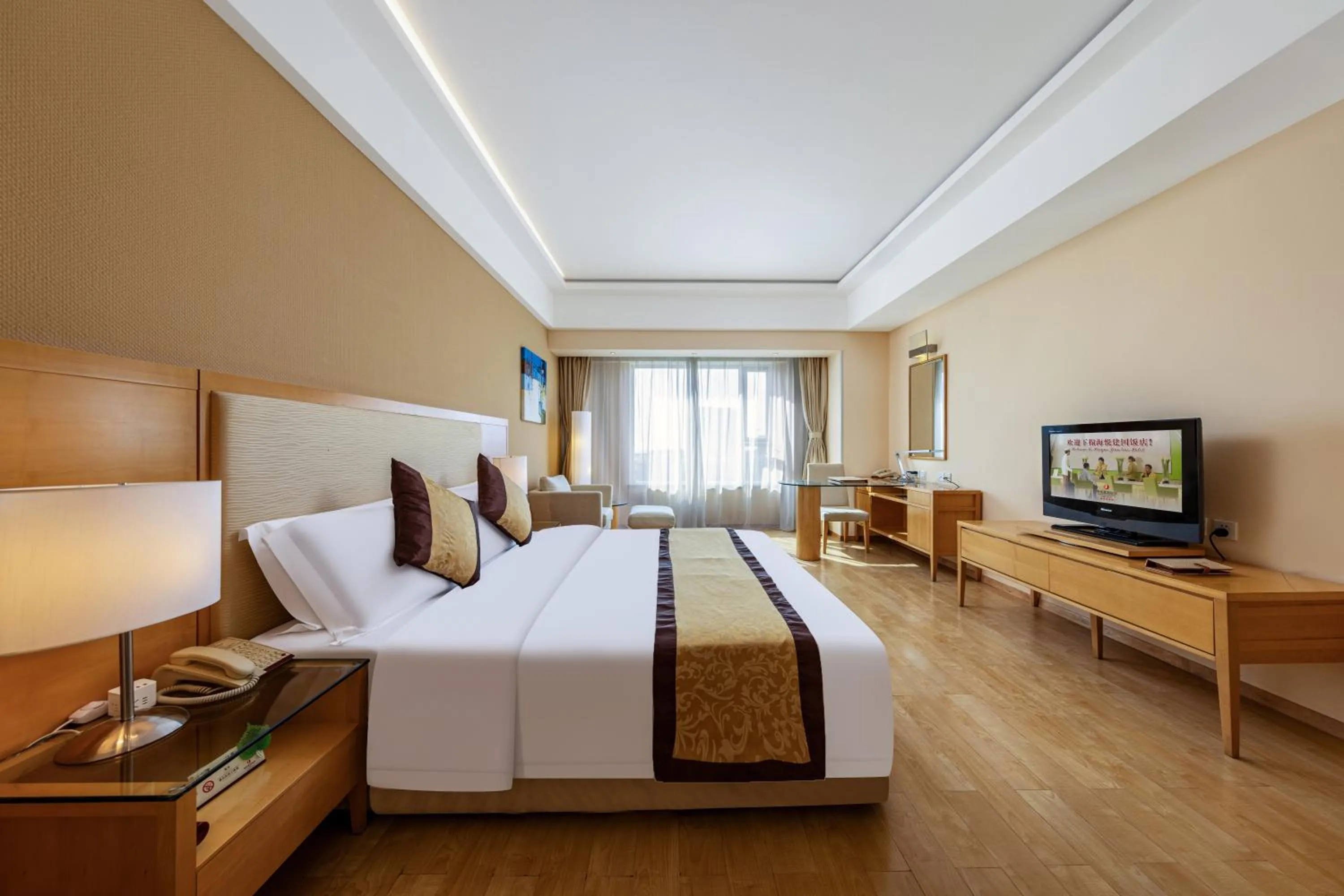 Bedroom, Bed in Weihai Haiyue Jianguo Hotel