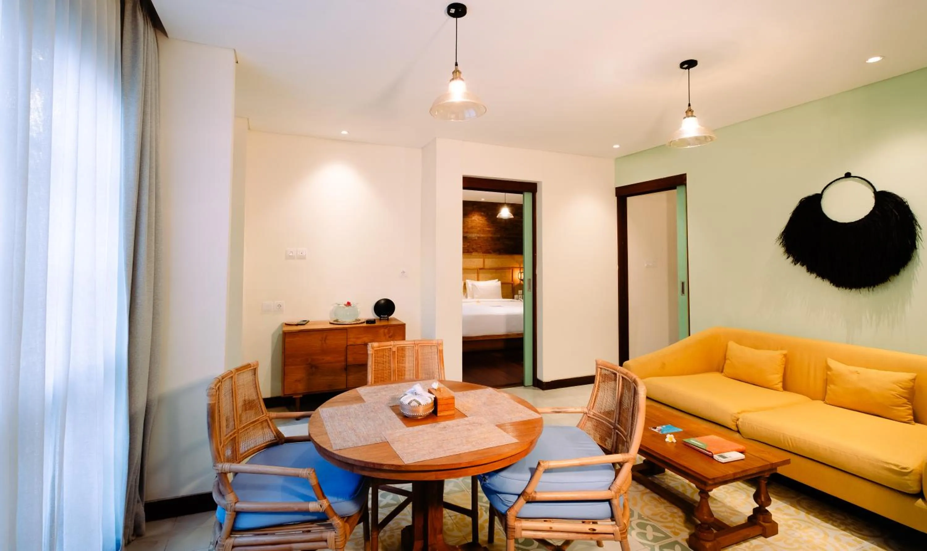 Kitchen or kitchenette in Fourteen Roses Boutique Hotel, Kuta