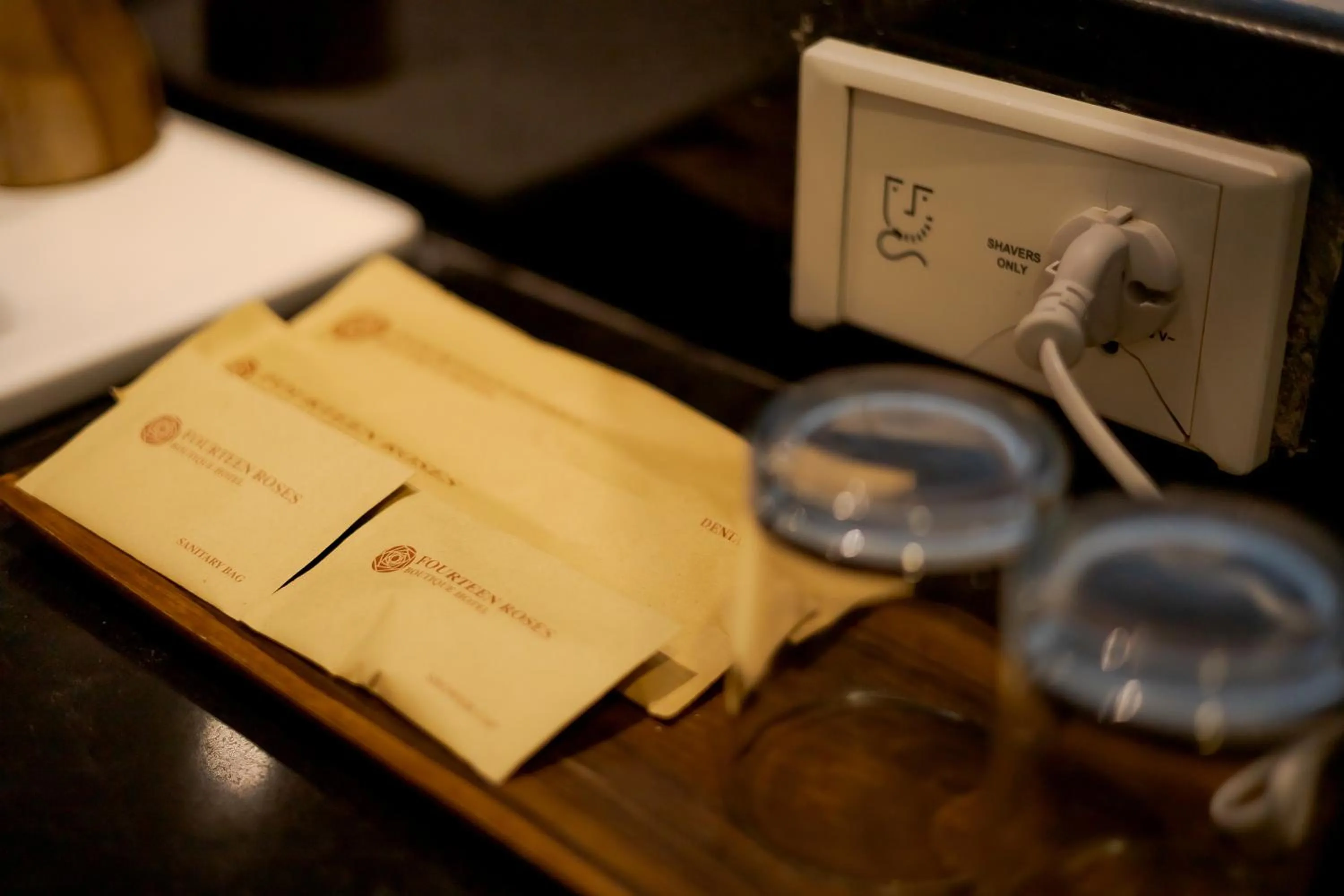 Bathroom in Fourteen Roses Boutique Hotel, Kuta