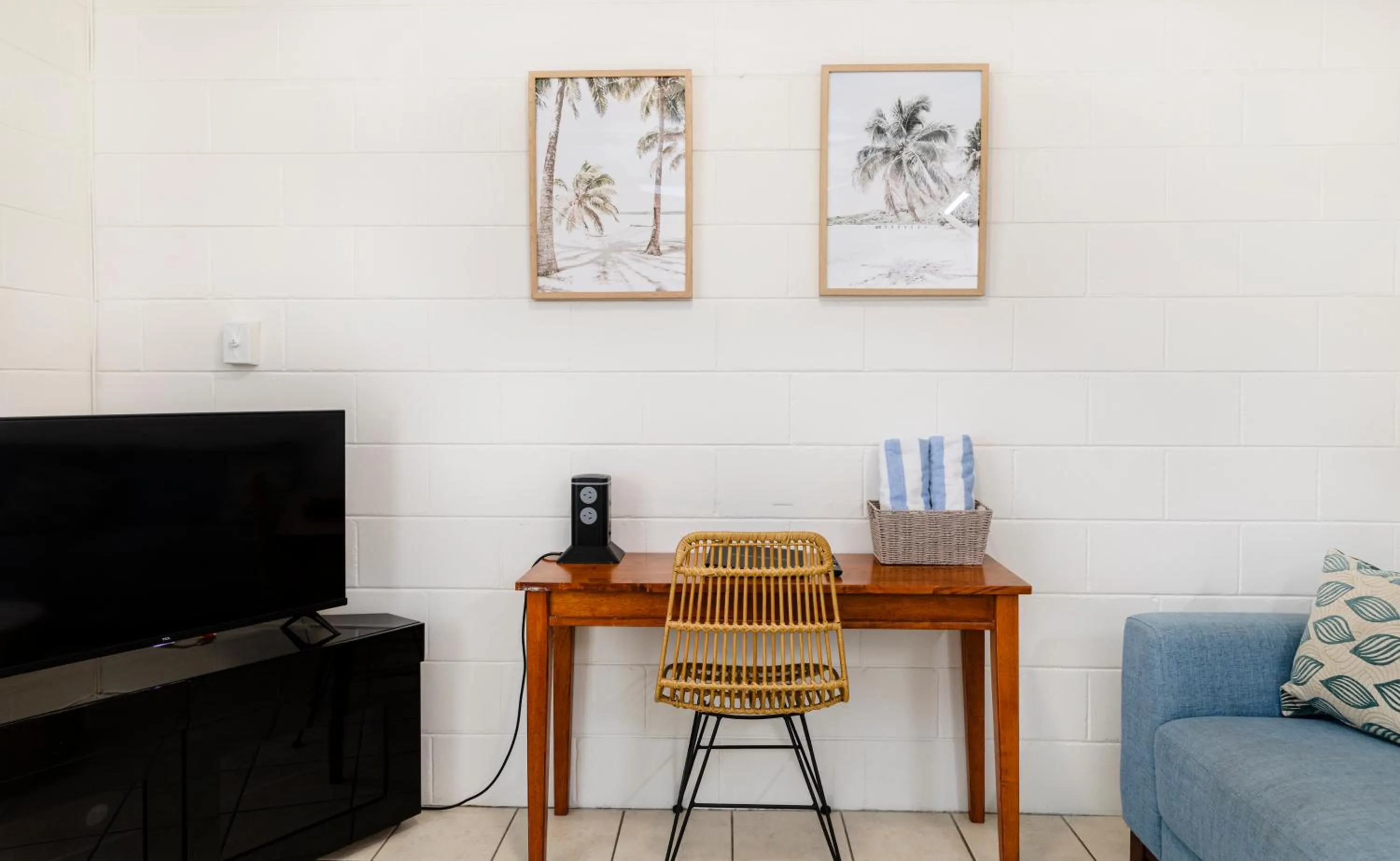 Living room in Palm View Holiday Apartments