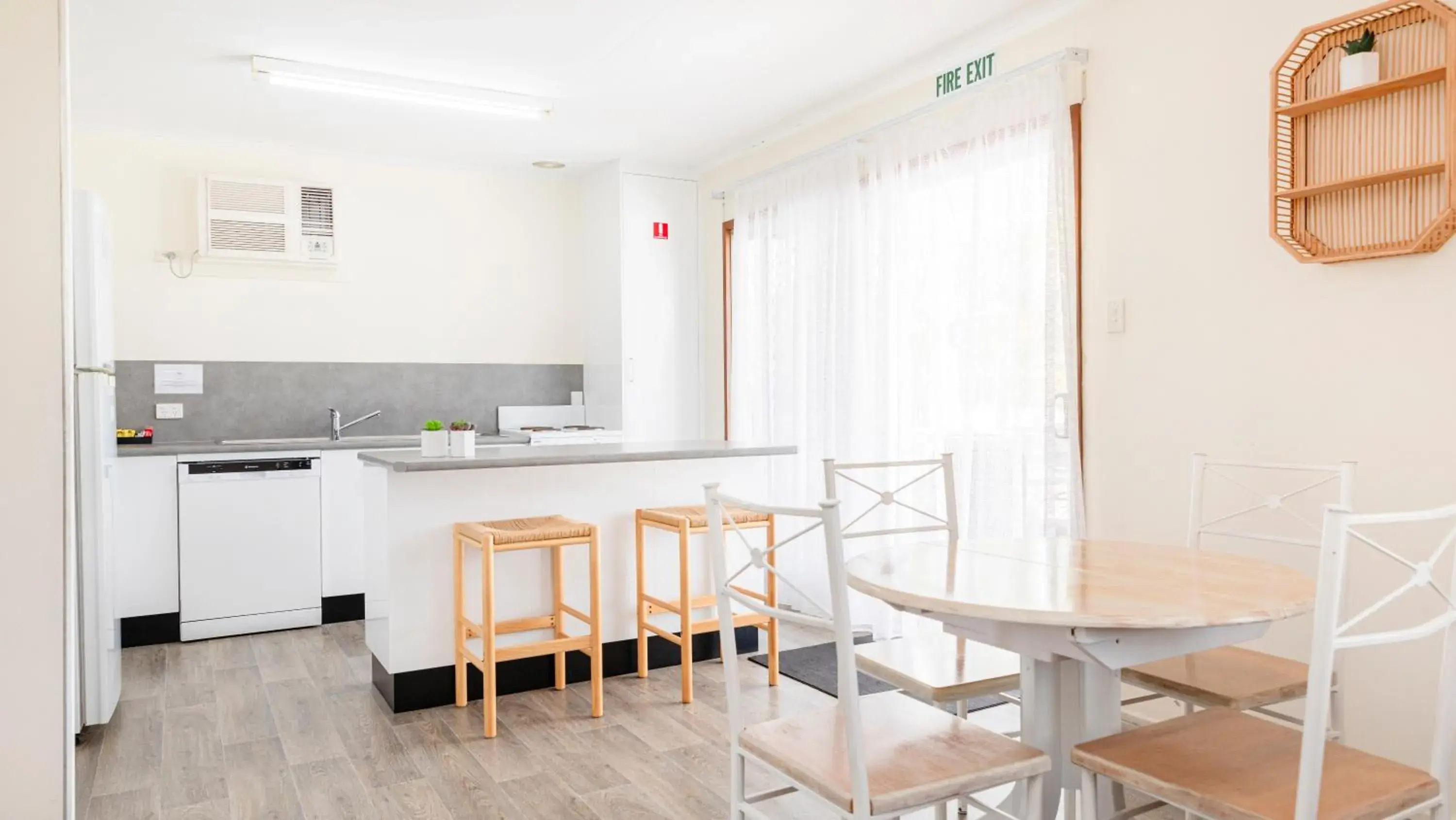 Standard Two-Bedroom Apartment in Palm View Holiday Apartments Standard Two-Bedroom Apartment in Palm View Holiday Apartments