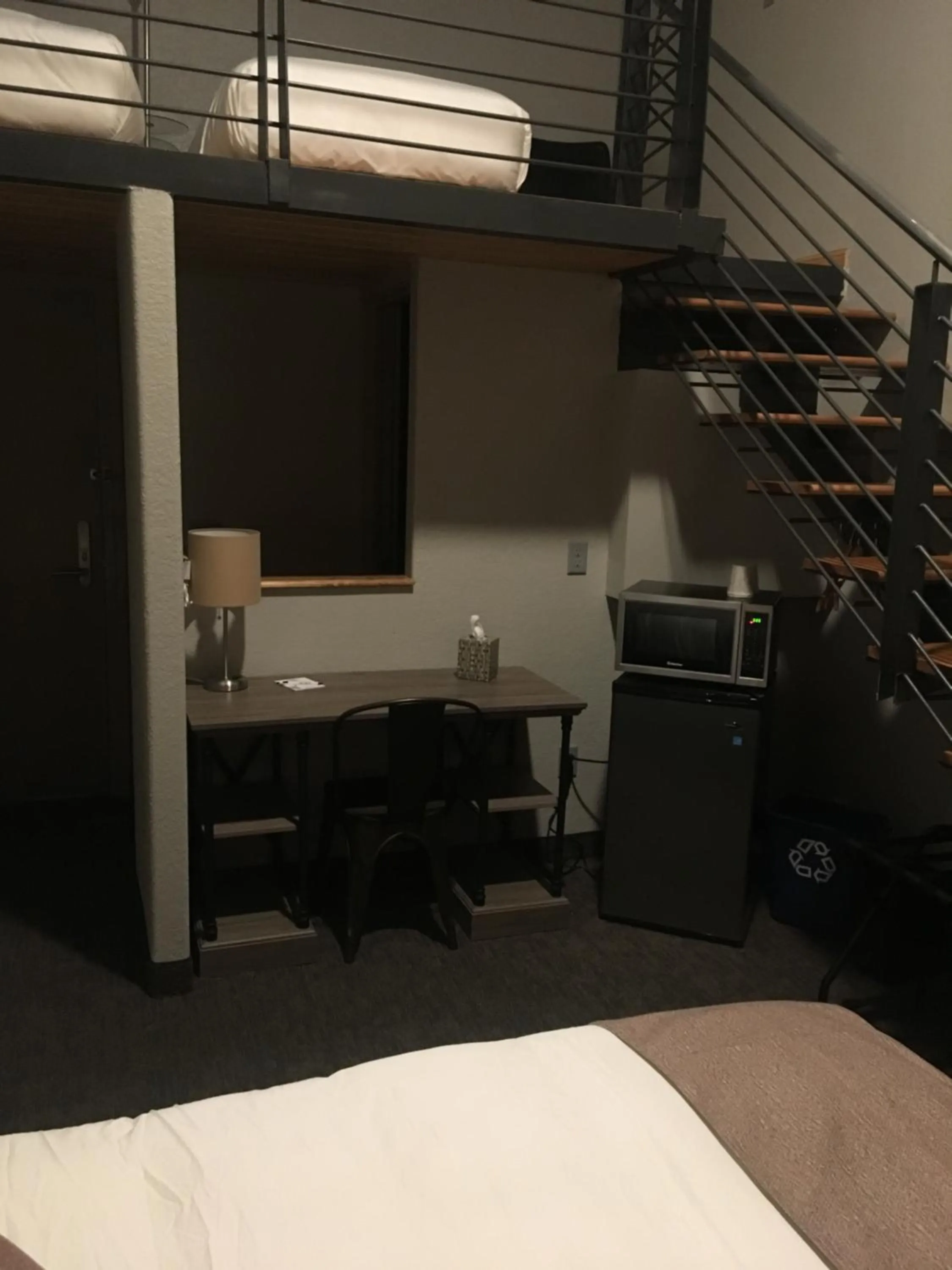 TV and multimedia, Bed in The Hotel Sturgis