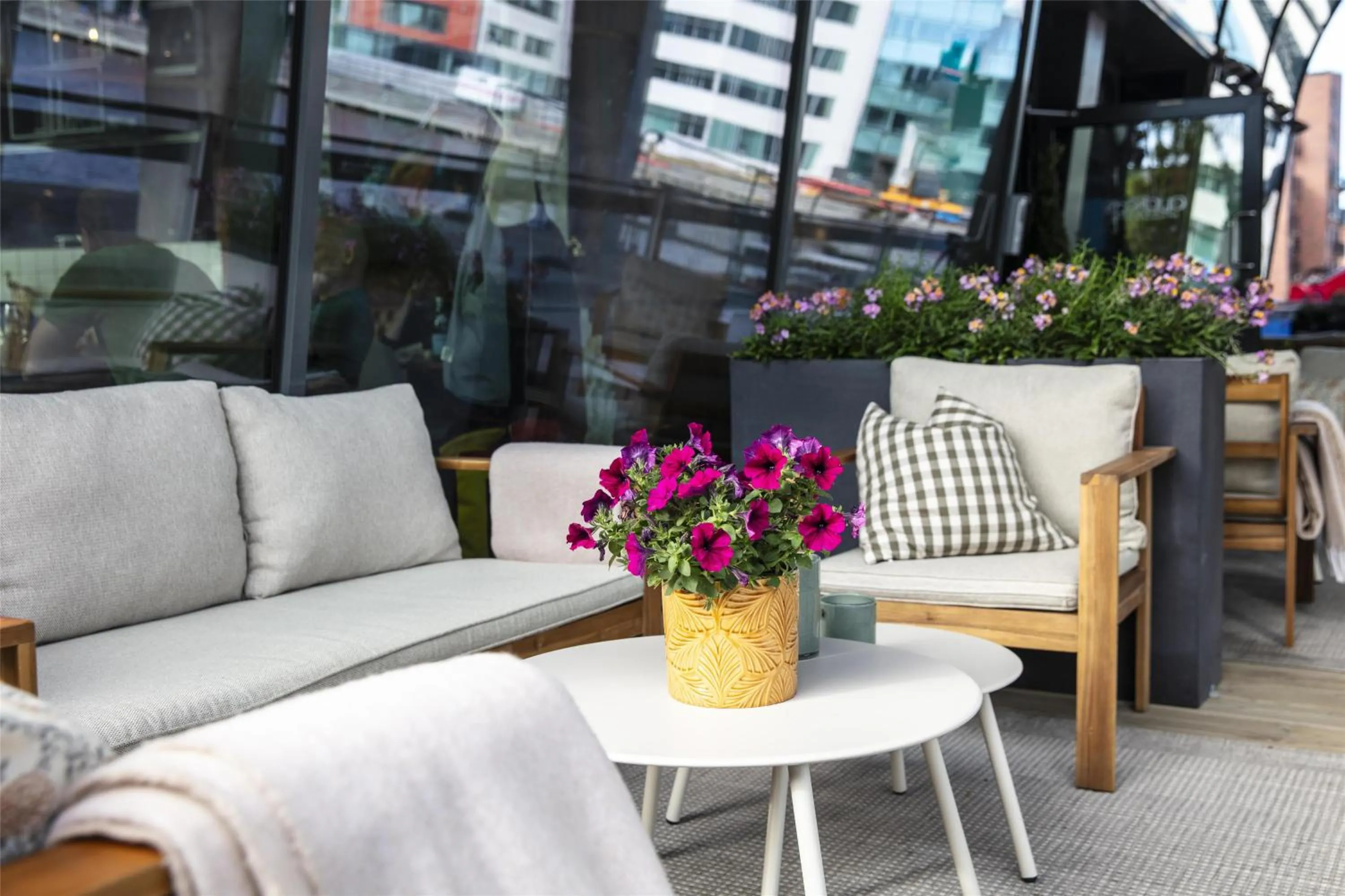 Lobby or reception in Radisson Blu Riverside Hotel