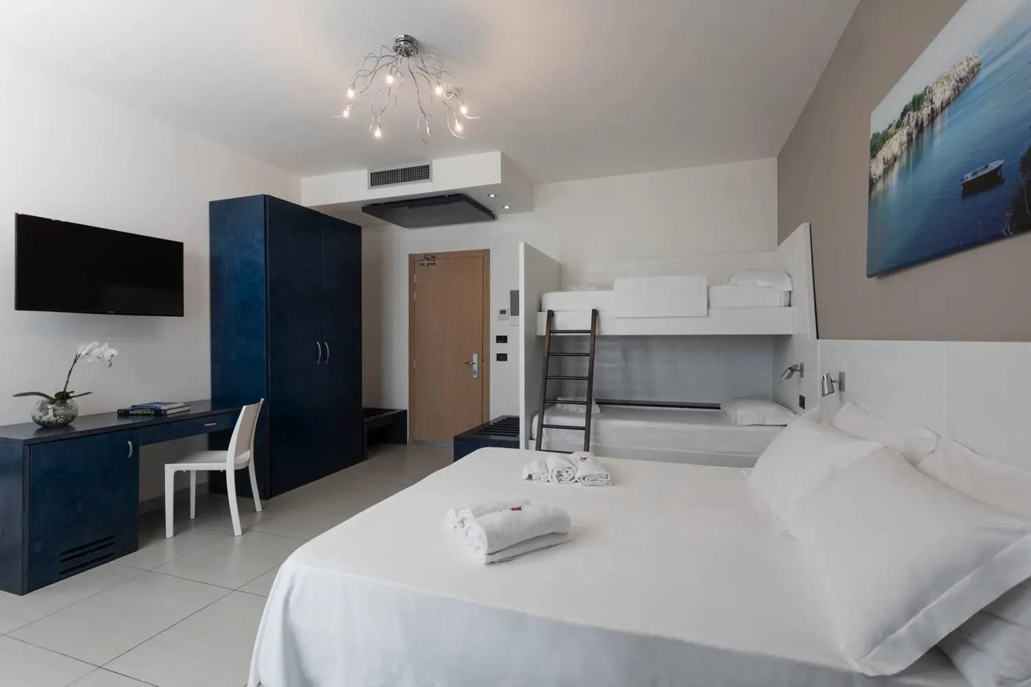 Bed in Hotel Belvedere