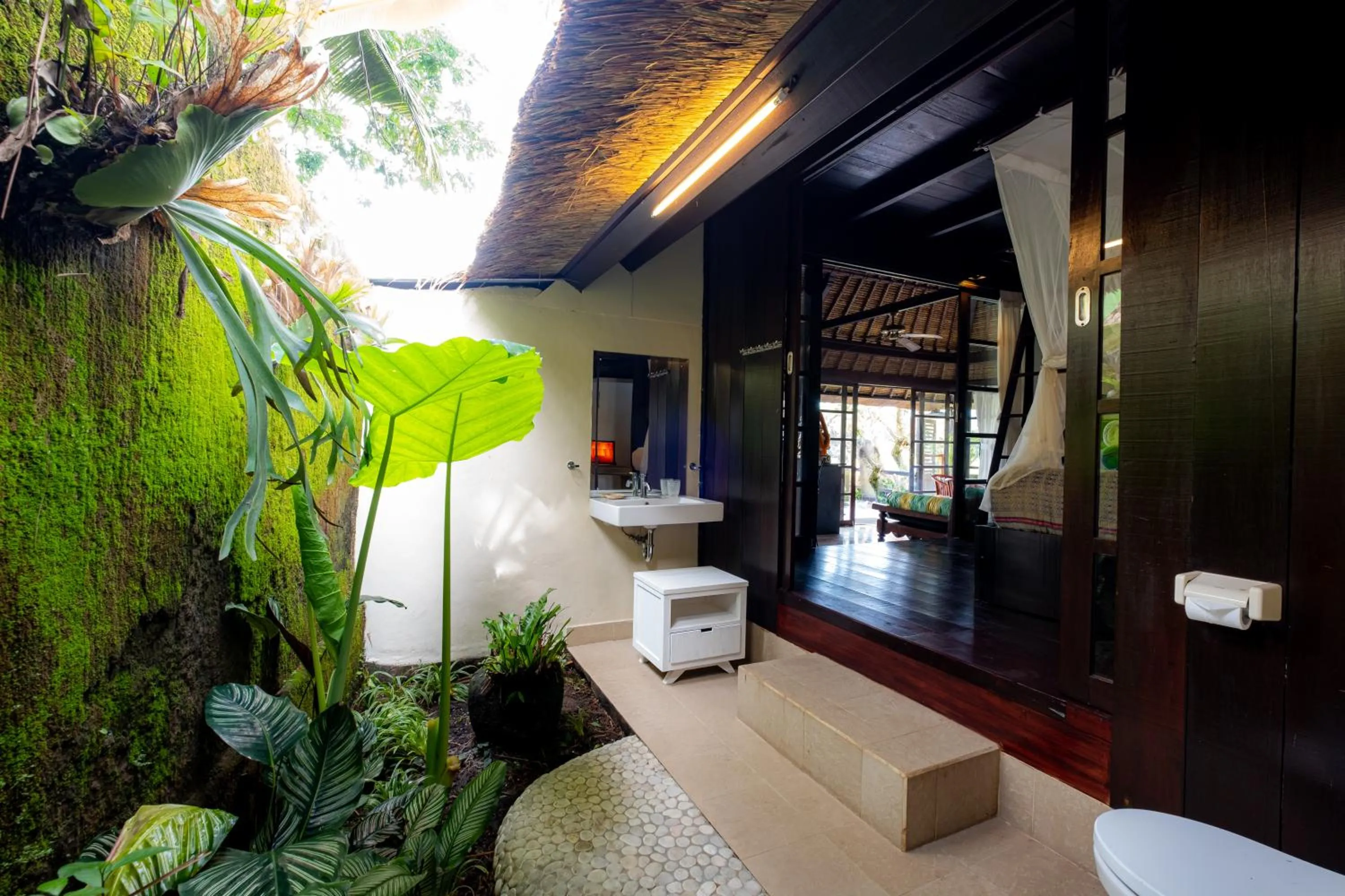 Bathroom in Lodtunduh Sari