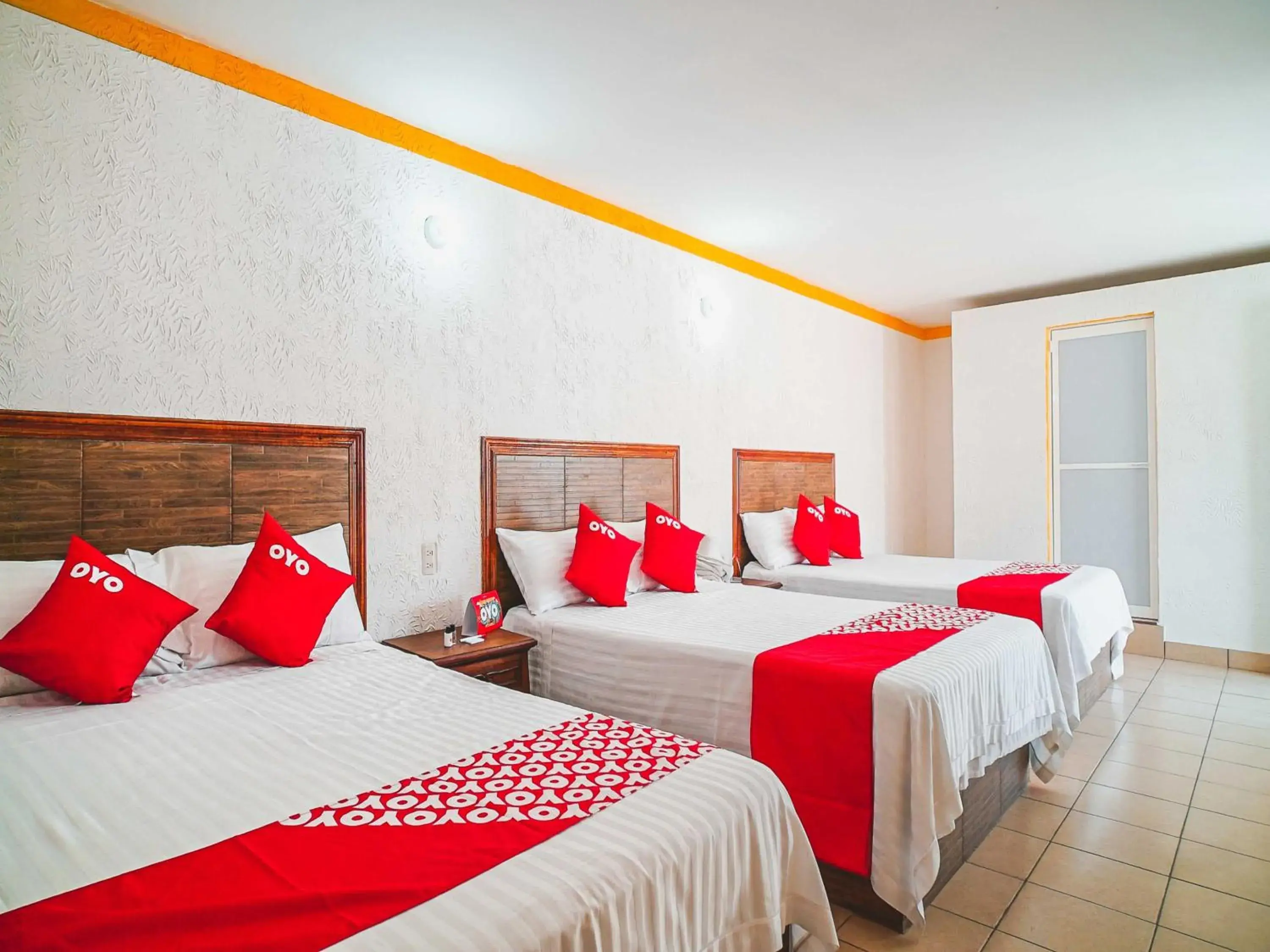 Standard Three beds in OYO Hospedaje Colibri Standard Three beds in OYO Hospedaje Colibri