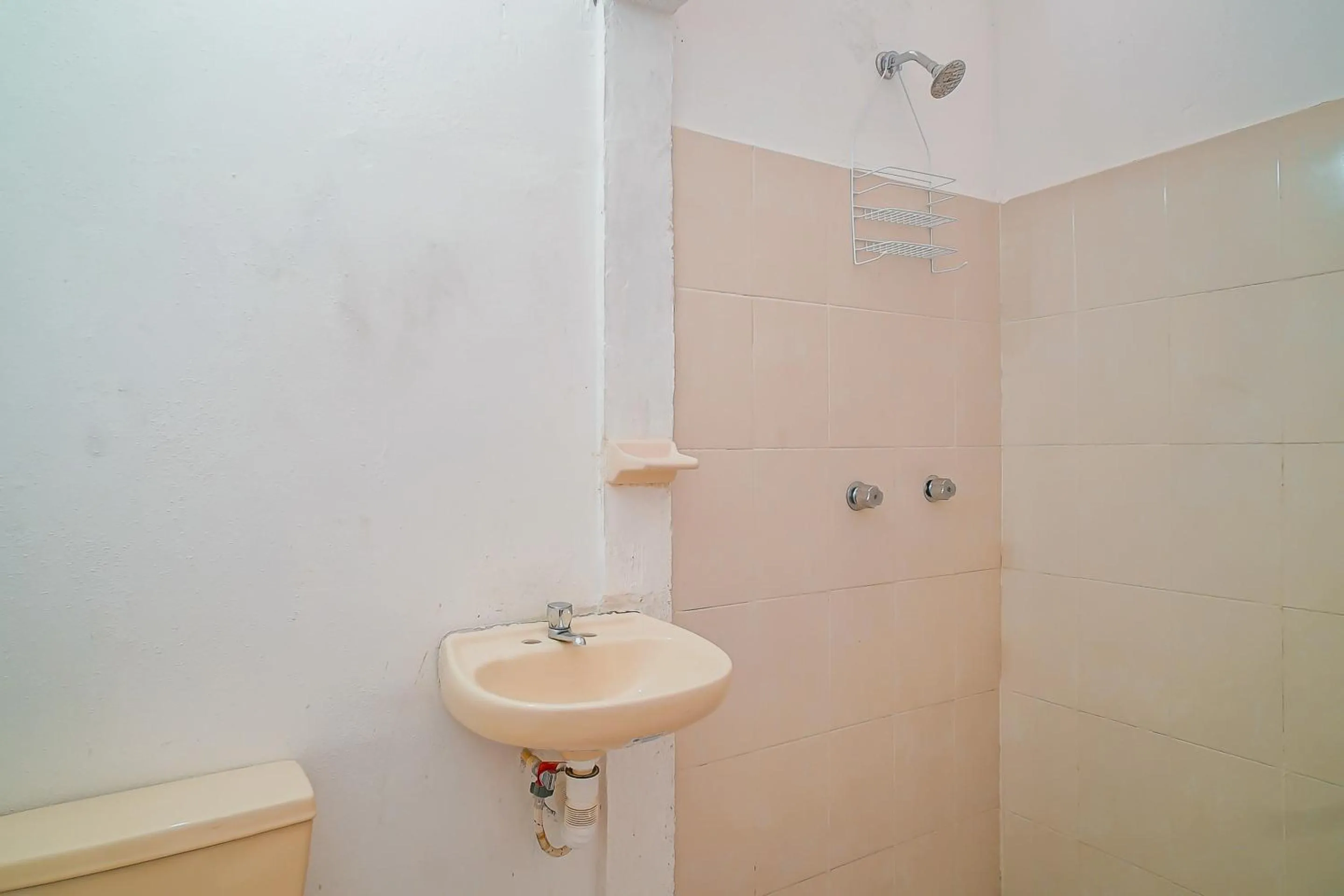 Bathroom in OYO Hospedaje Colibri