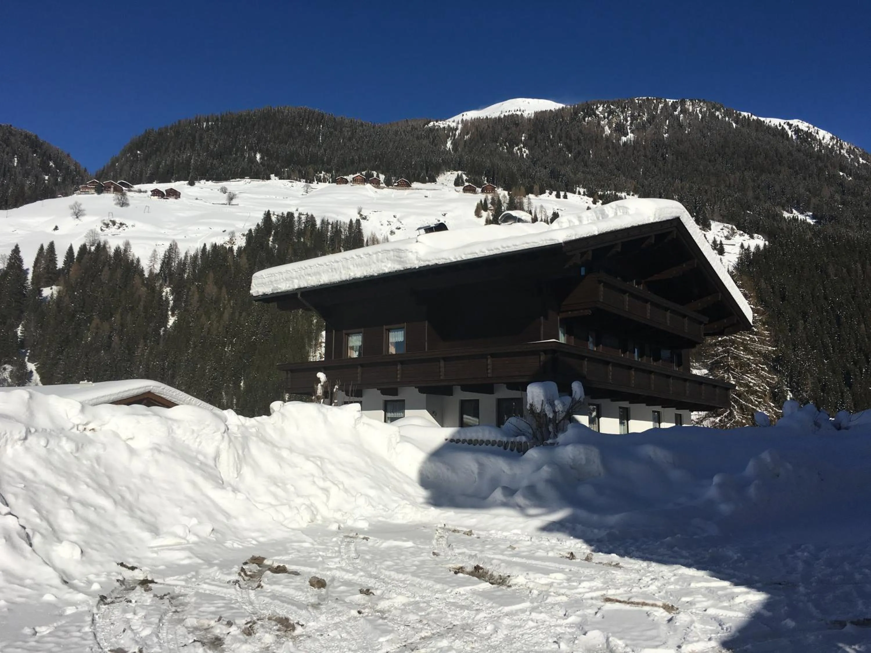 Winter in Appartementhaus zur Loipe