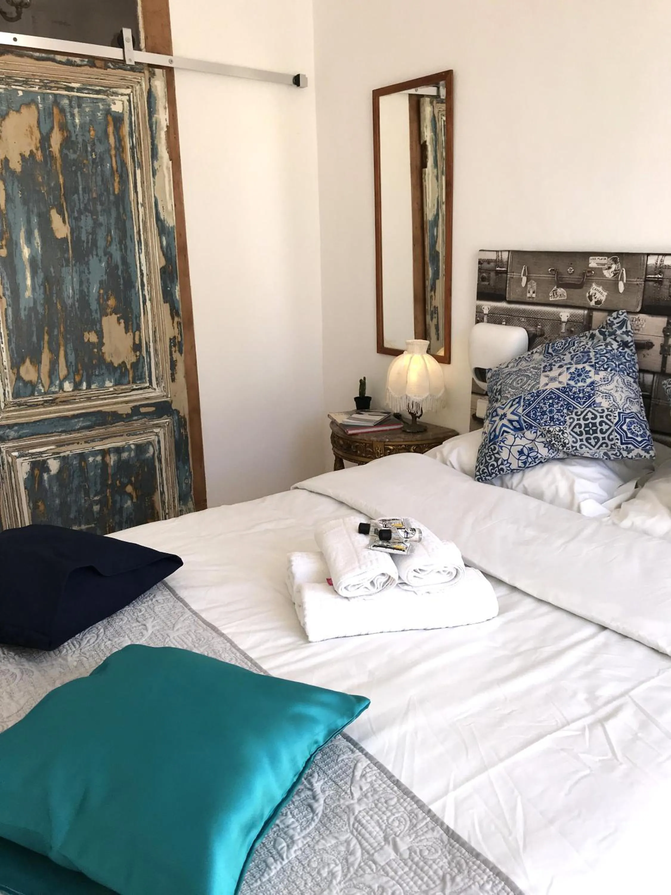 Bedroom, Bed in Alfama Patio Apartments