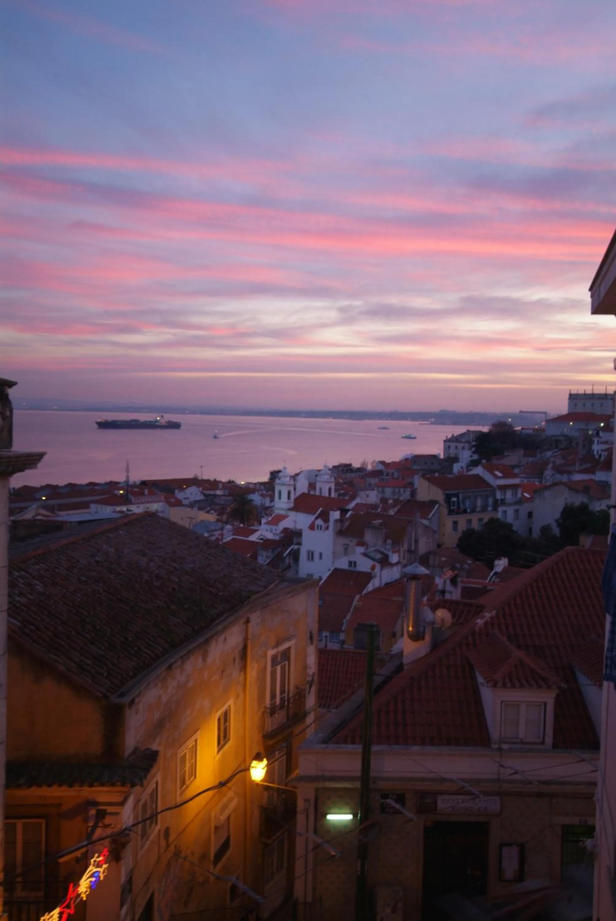 Area and facilities in Alfama Patio Apartments