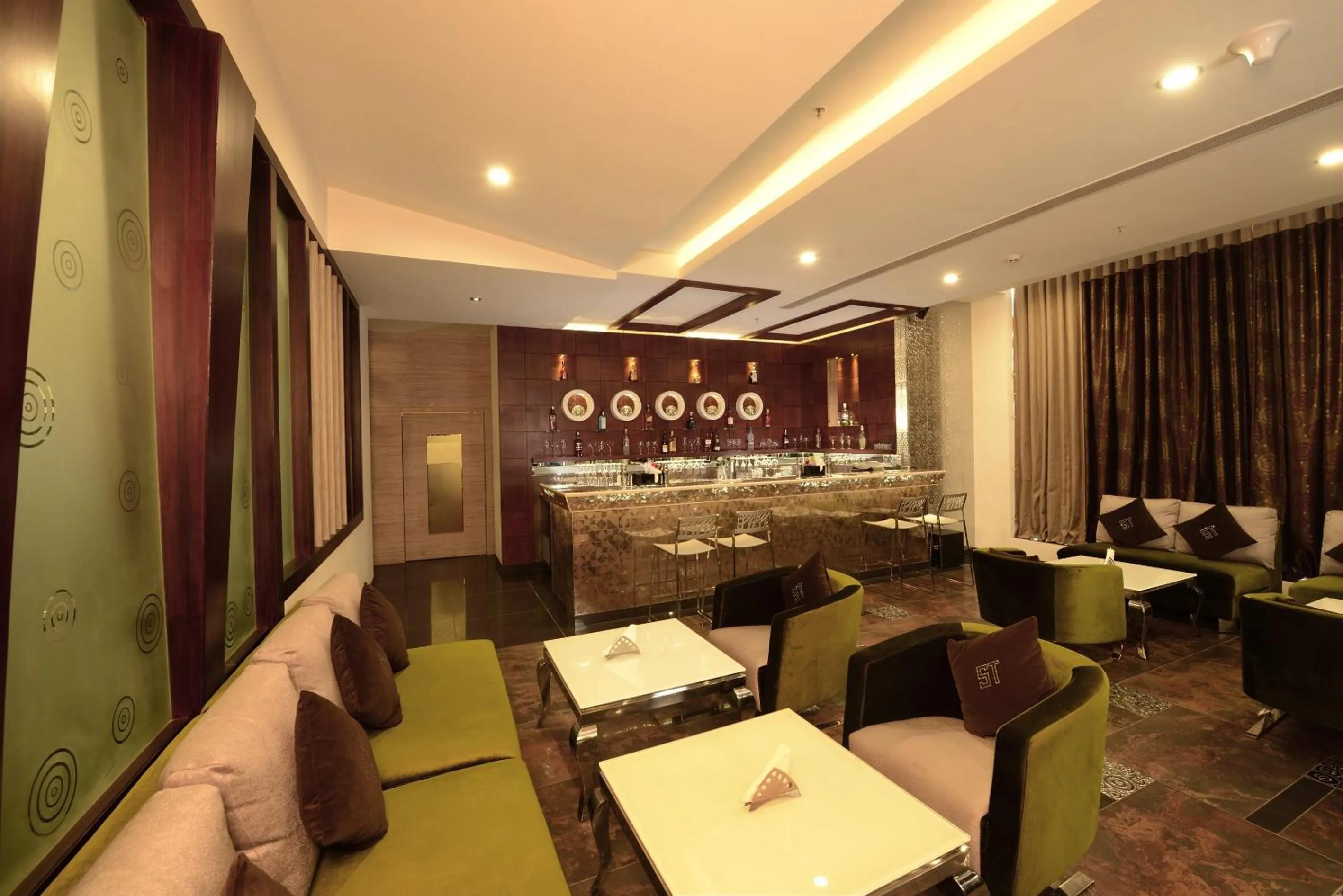 Lounge or bar in Hotel Sandy's Tower