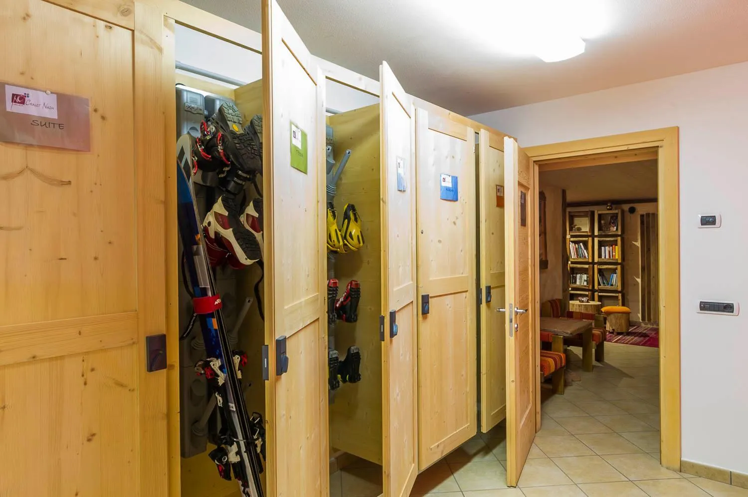 Area and facilities in Chalet Nada