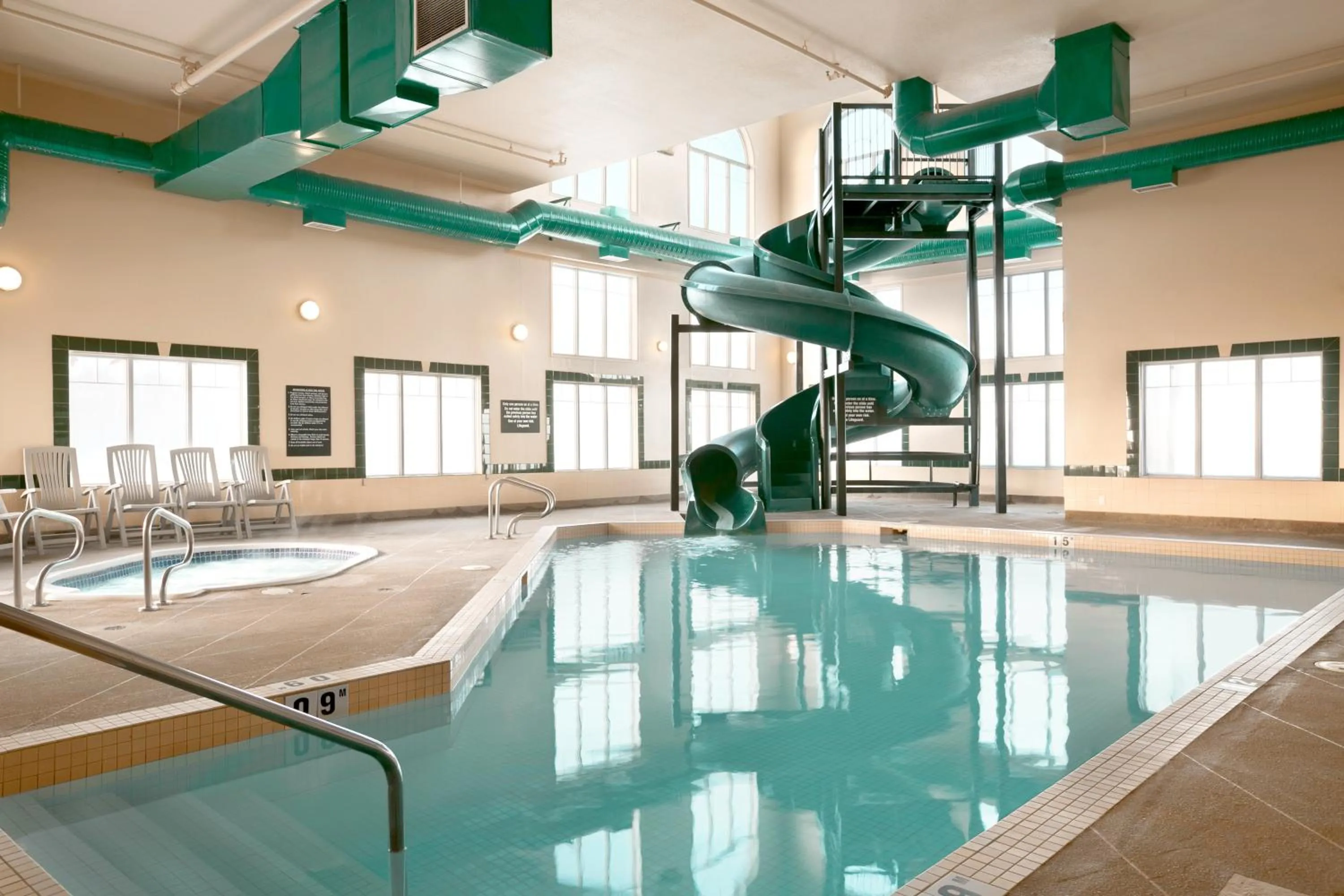 Swimming pool in Super 8 by Wyndham High Level AB