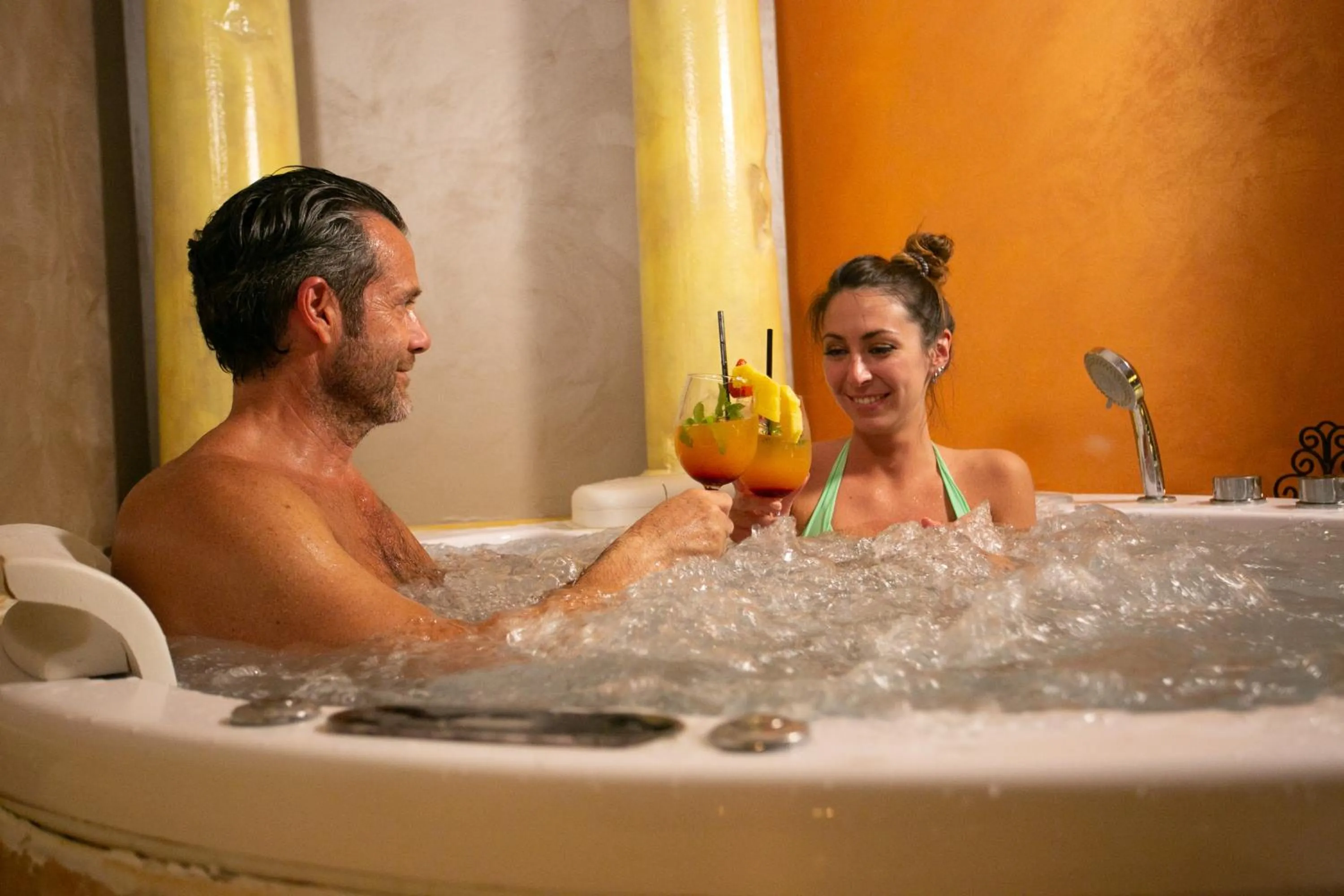 Hot Tub in Hotel Terme All'Alba