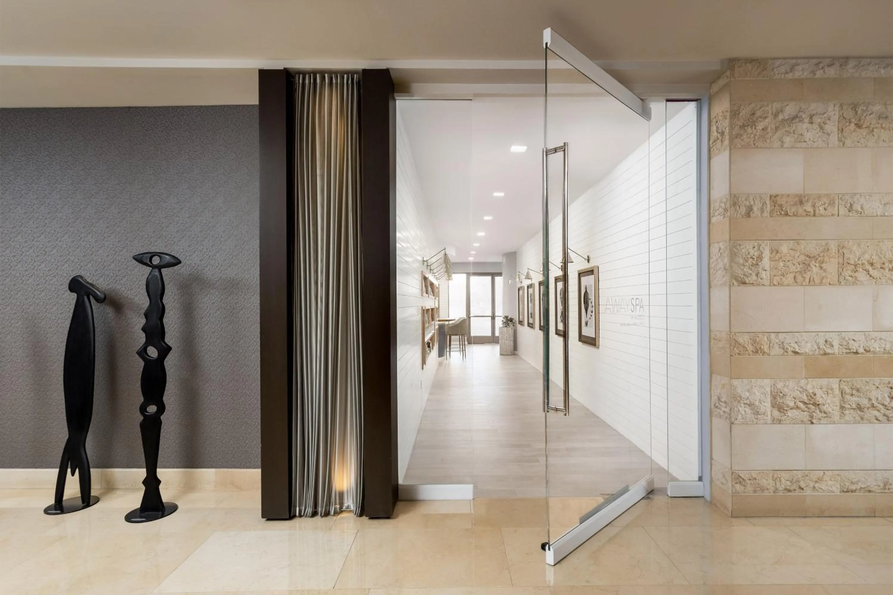 Spa and wellness centre/facilities in W Scottsdale