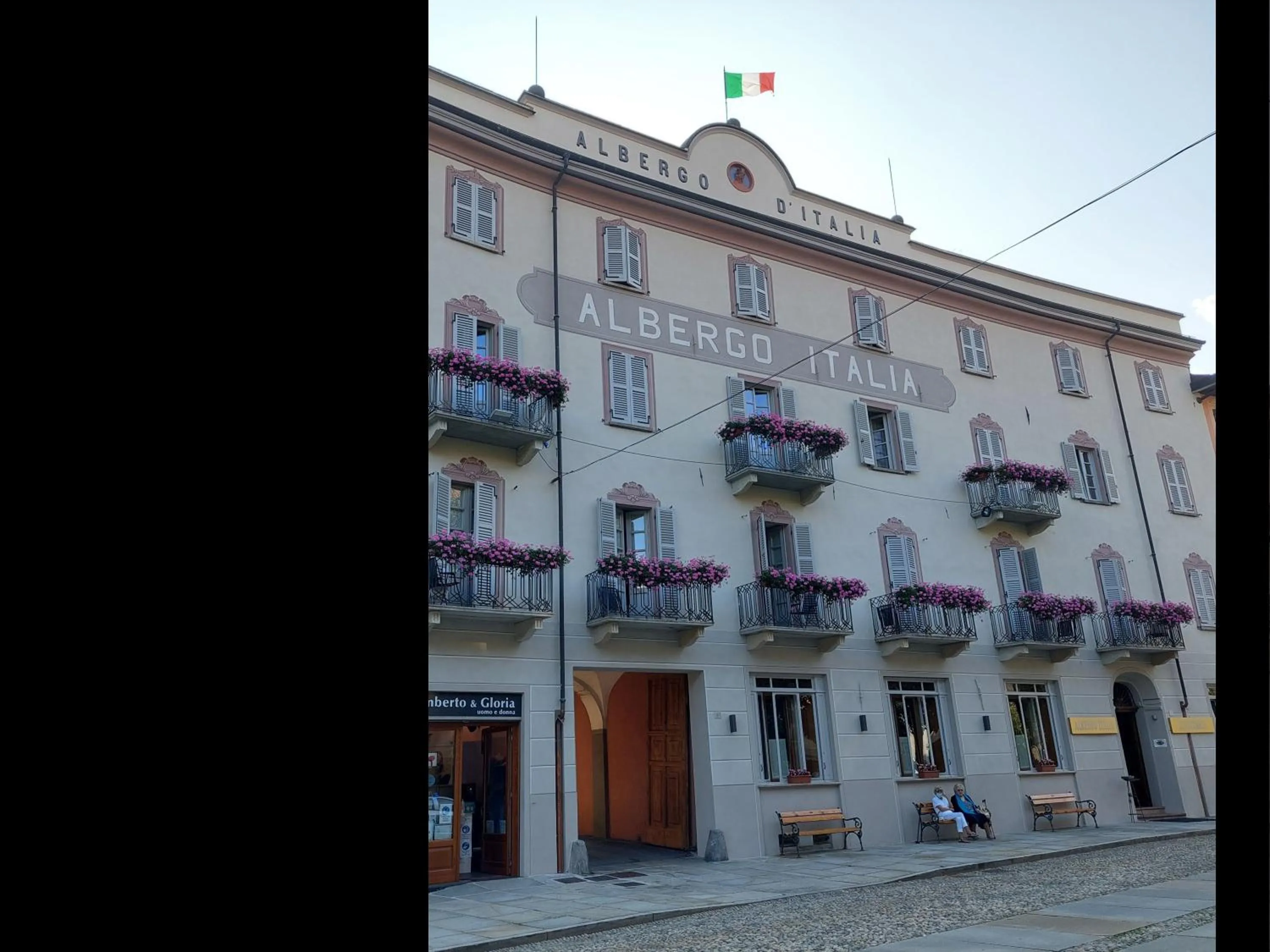 Property building in Albergo Italia