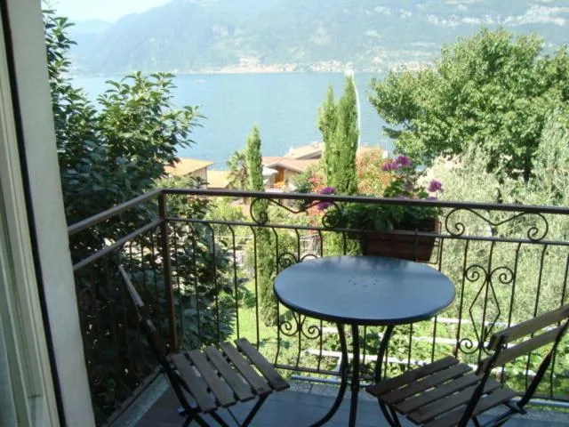 Day in B&B Cherry En Rose