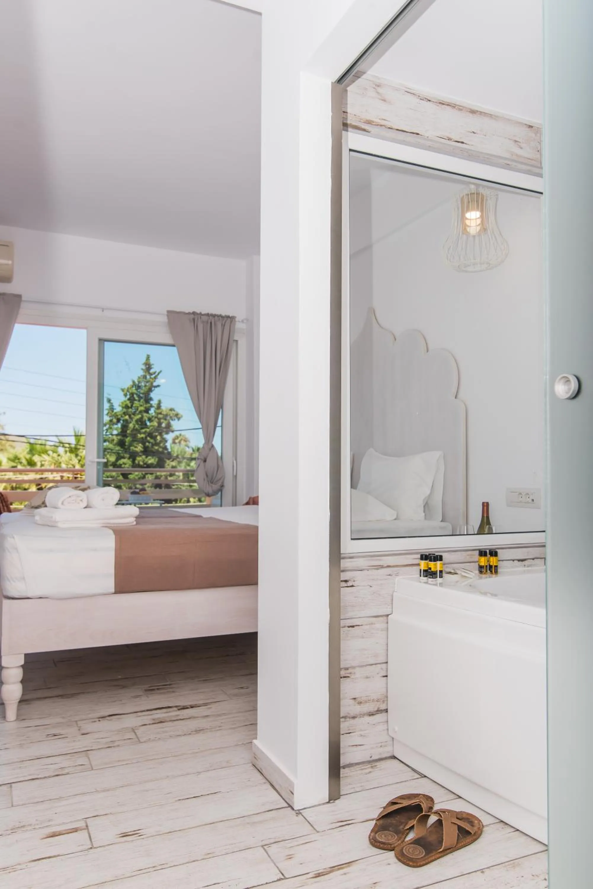 Bathroom, Bed in Stella Maria