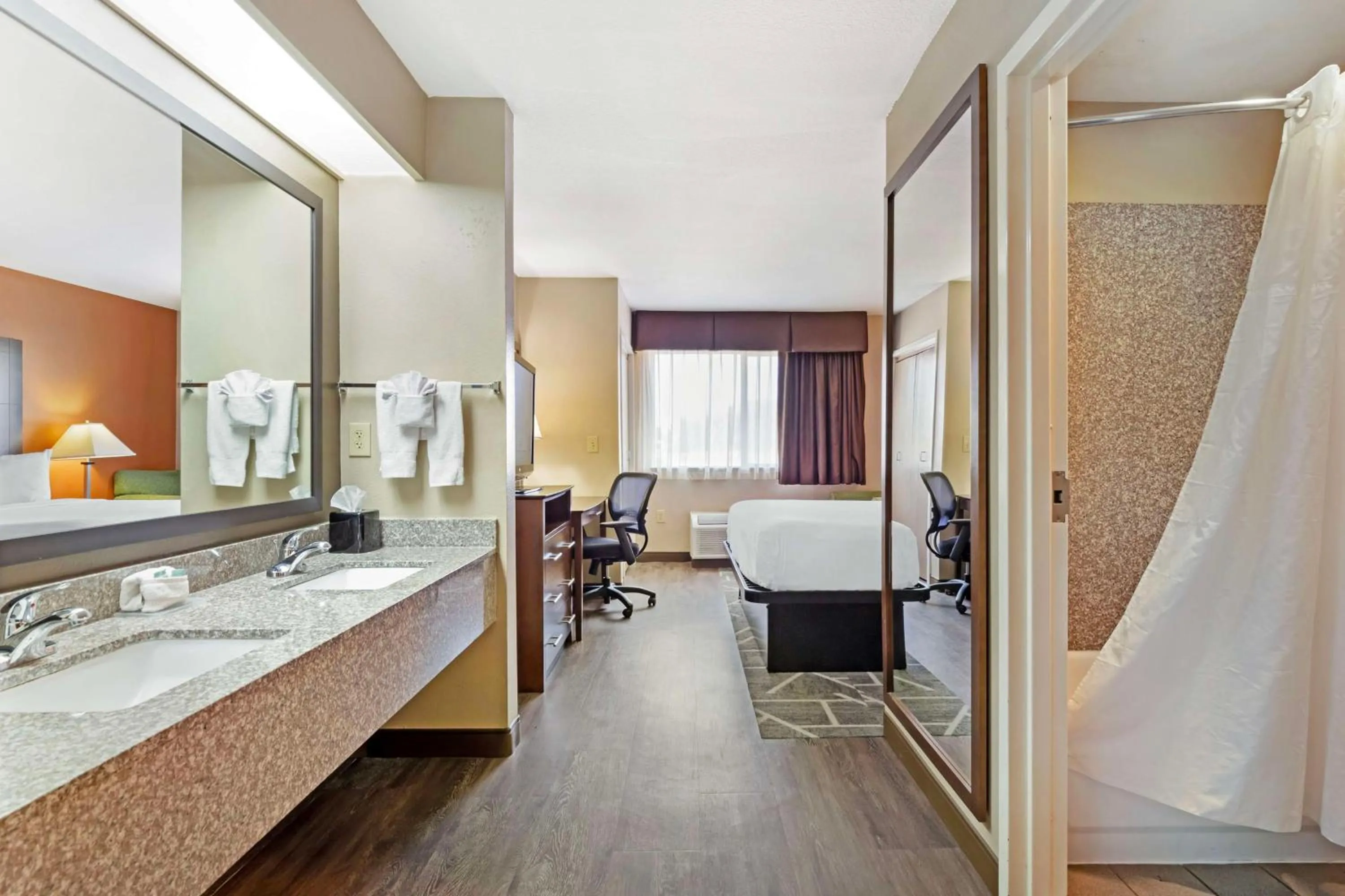 Photo of the whole room in Best Western Inn & Suites New Braunfels