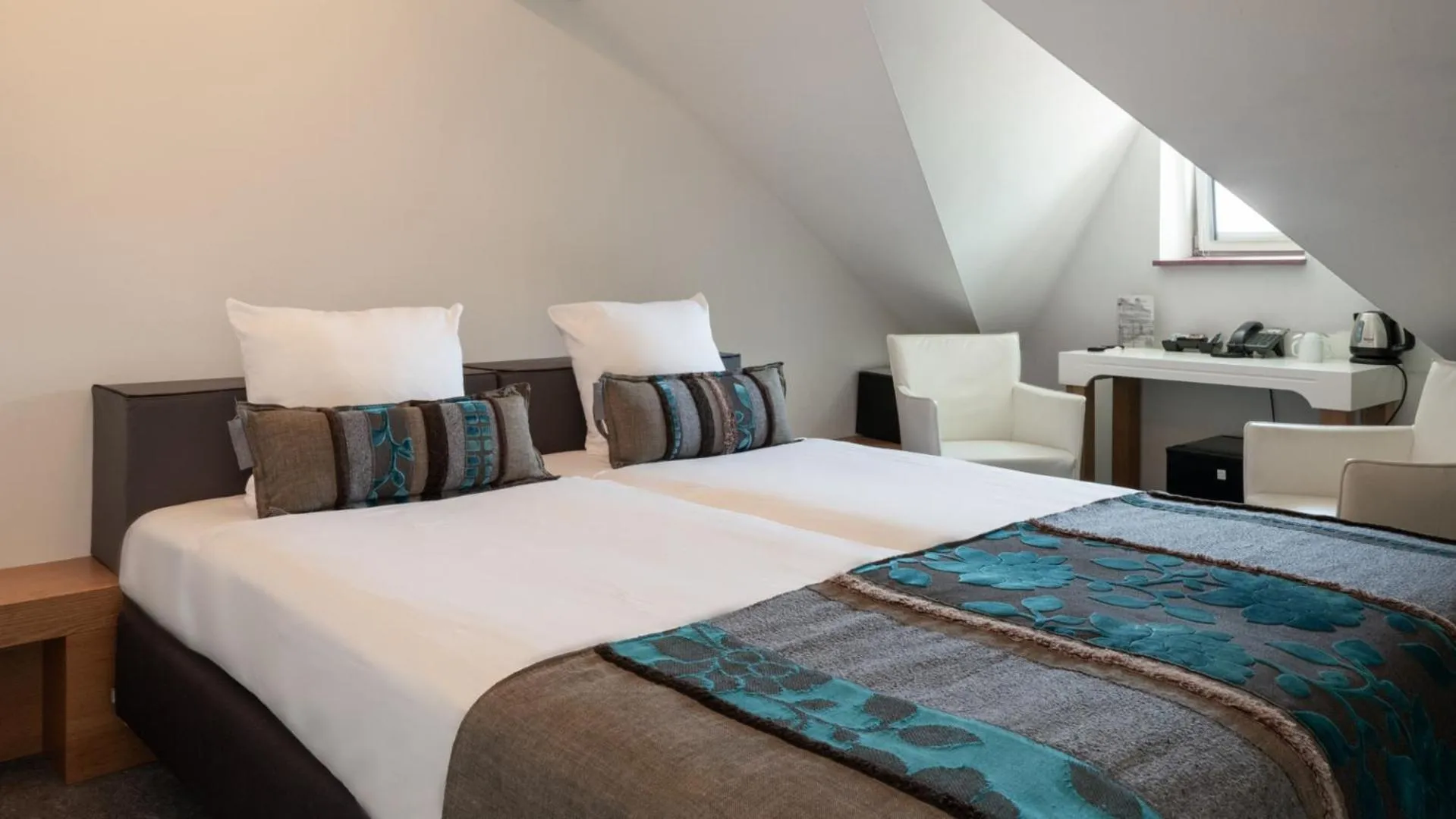 Bed in Villa Valkenburg