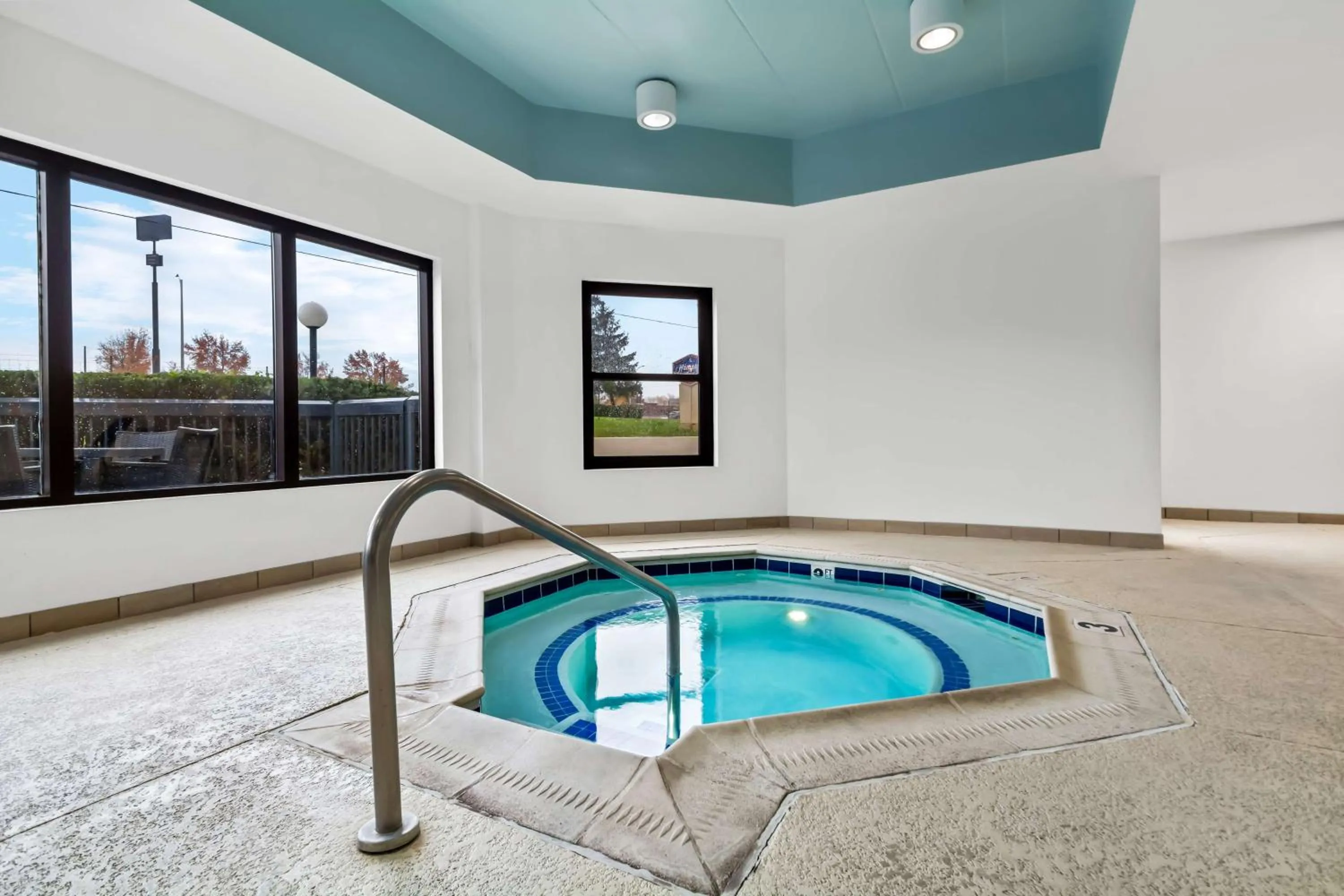 Sports in Hampton Inn Lexington - Georgetown I-75