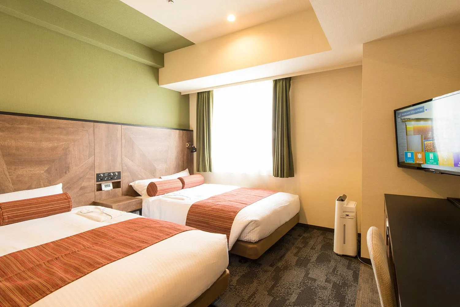 Photo of the whole room, Bed in Rembrandt Style Sapporo