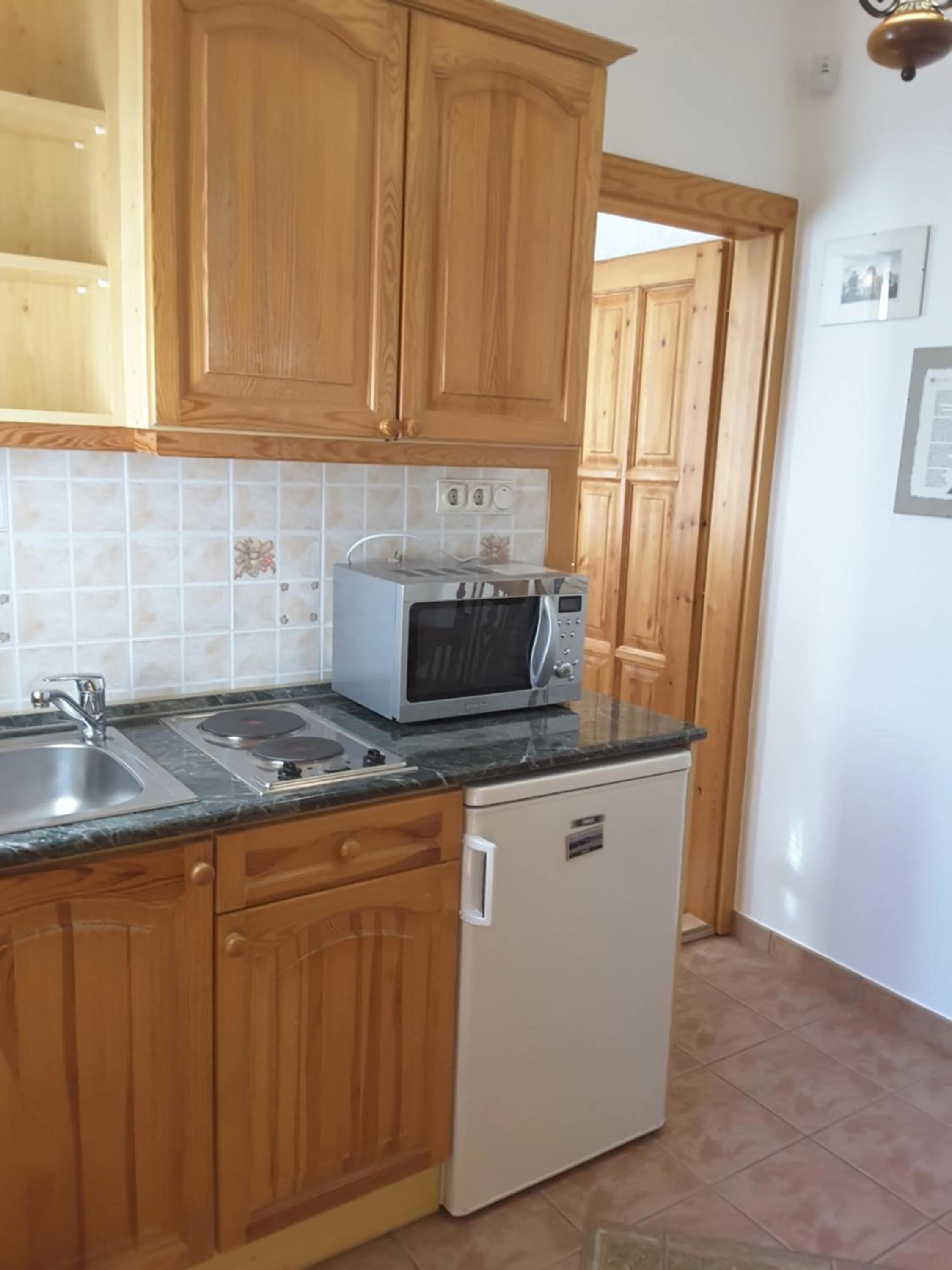Kitchen or kitchenette in Dessewffy Guesthouse
