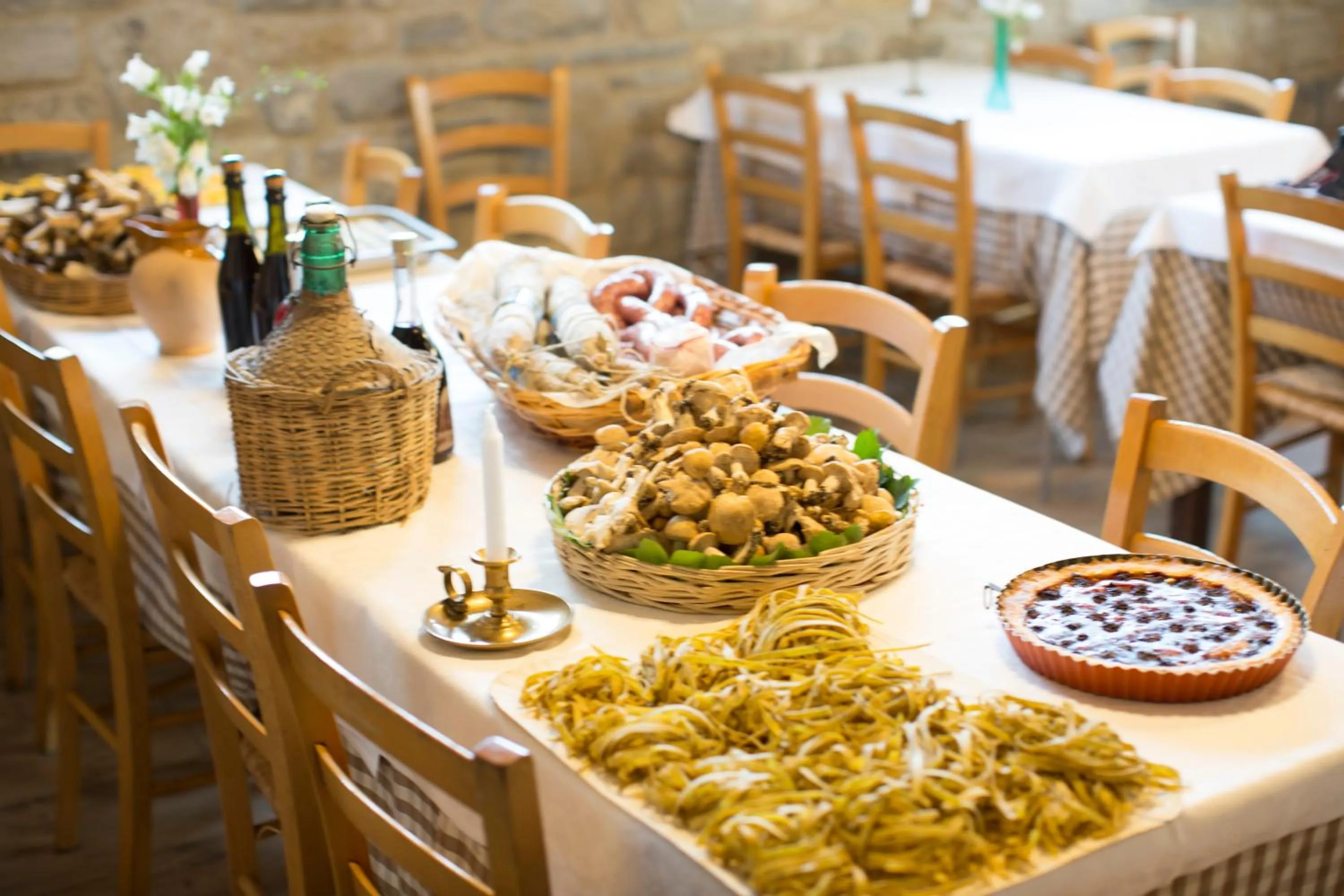 Restaurant/places to eat in Locanda Zita