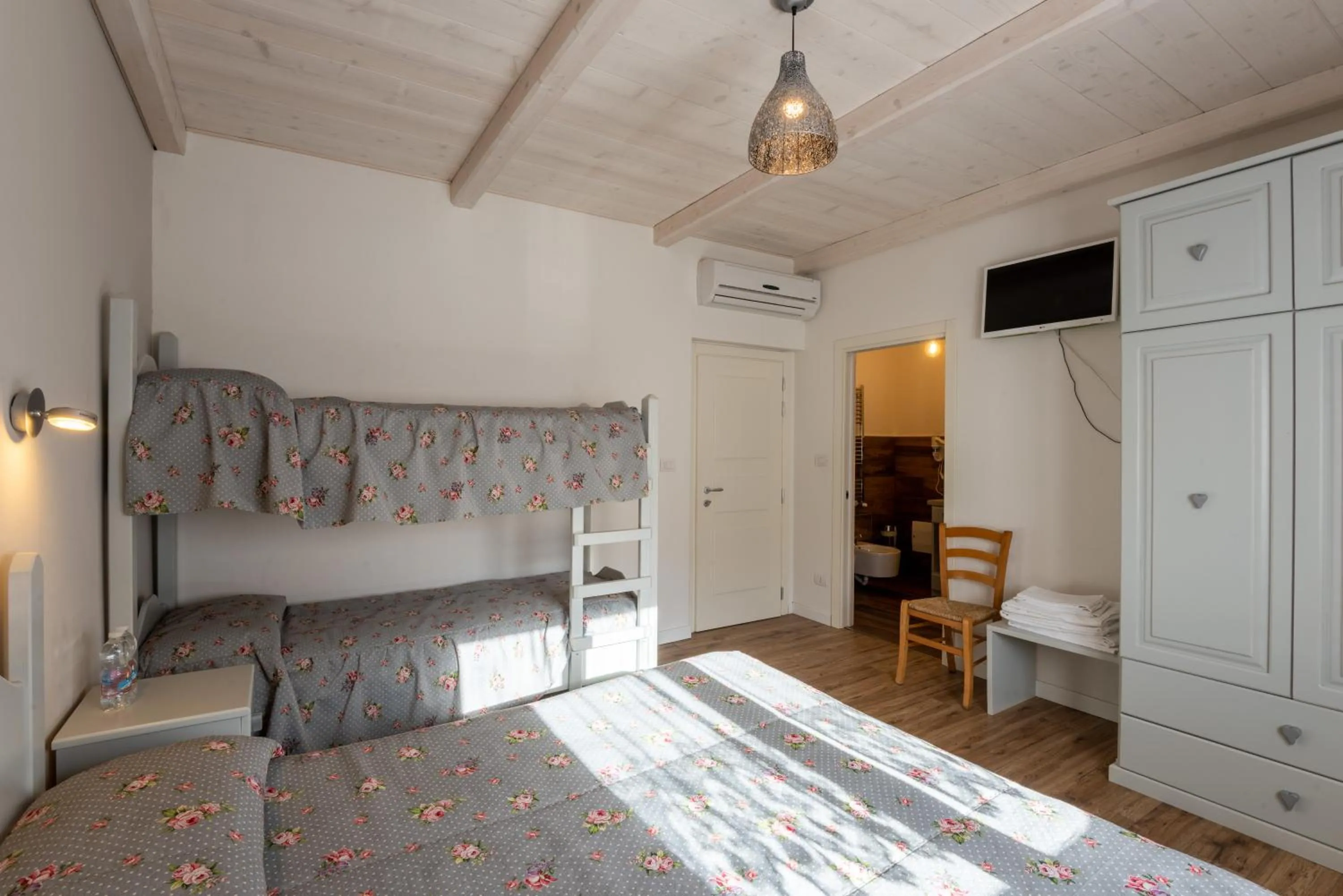 Photo of the whole room, Bed in Locanda Zita