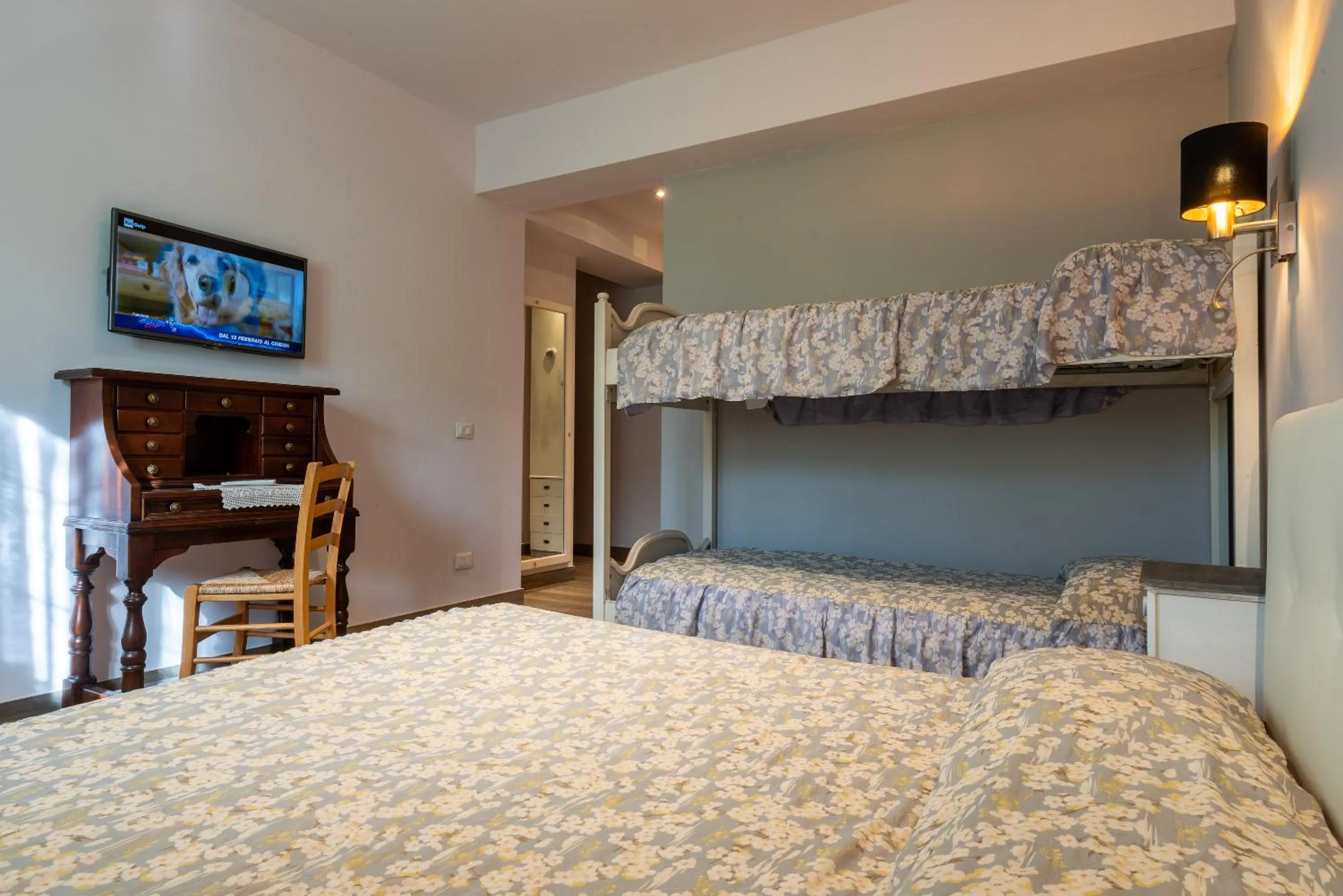 Photo of the whole room, Bed in Locanda San Giorgio