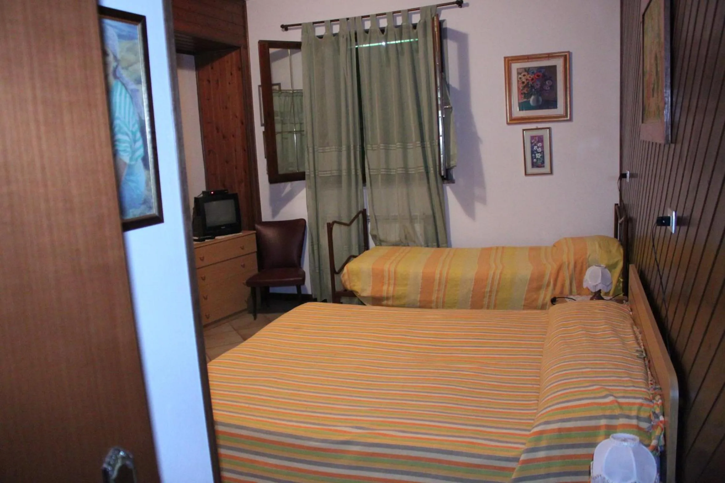 Photo of the whole room, Bed in Locanda San Giorgio