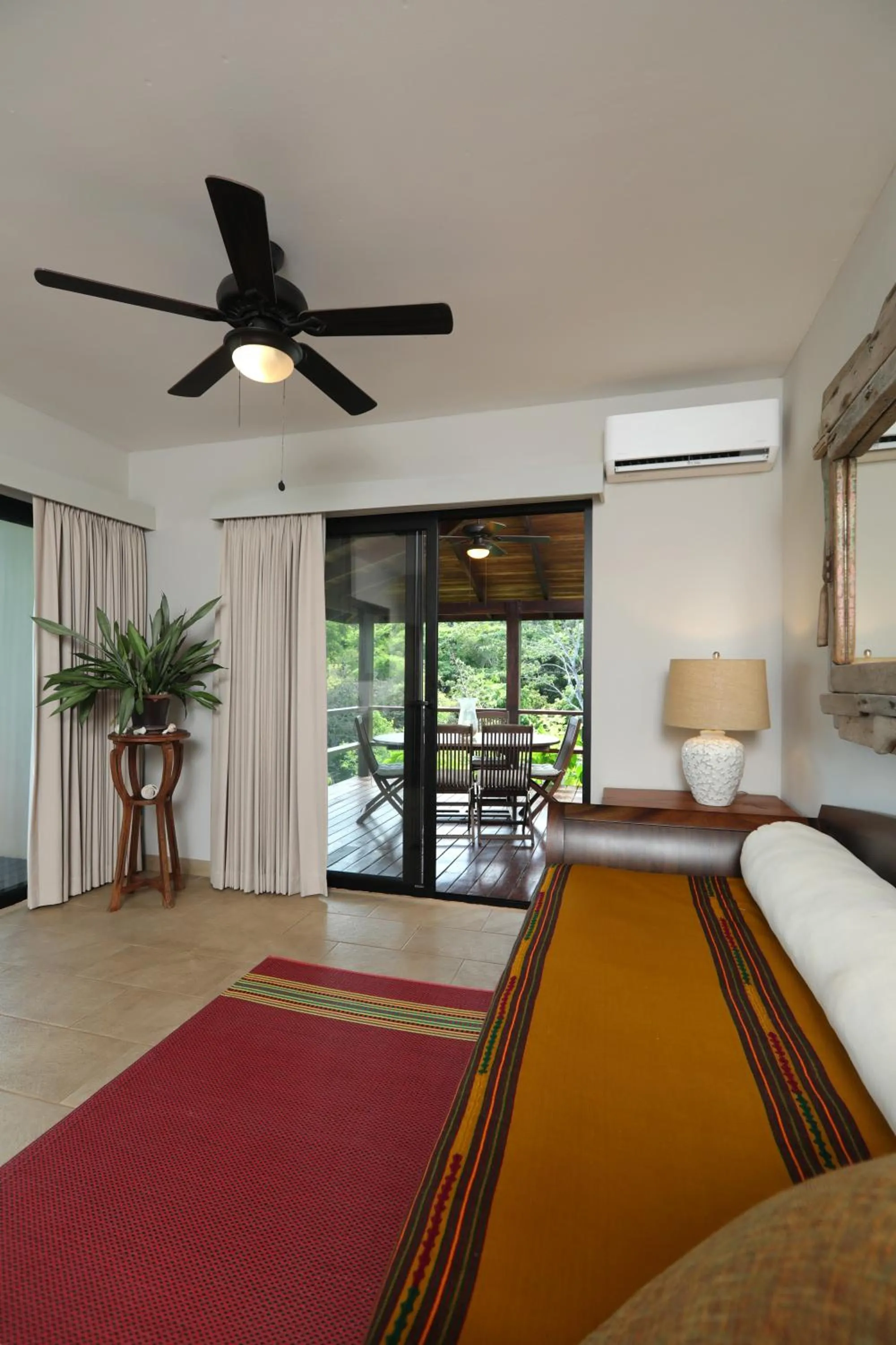 Bed in Casa Frangipani