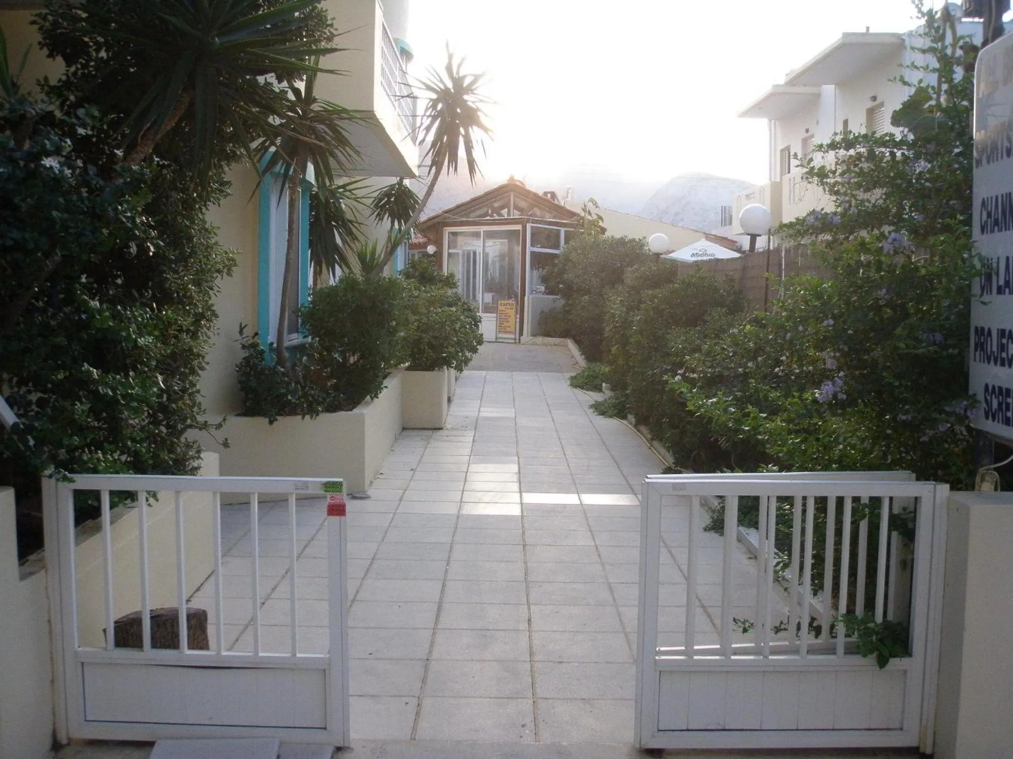 Garden in Albatross Apartments