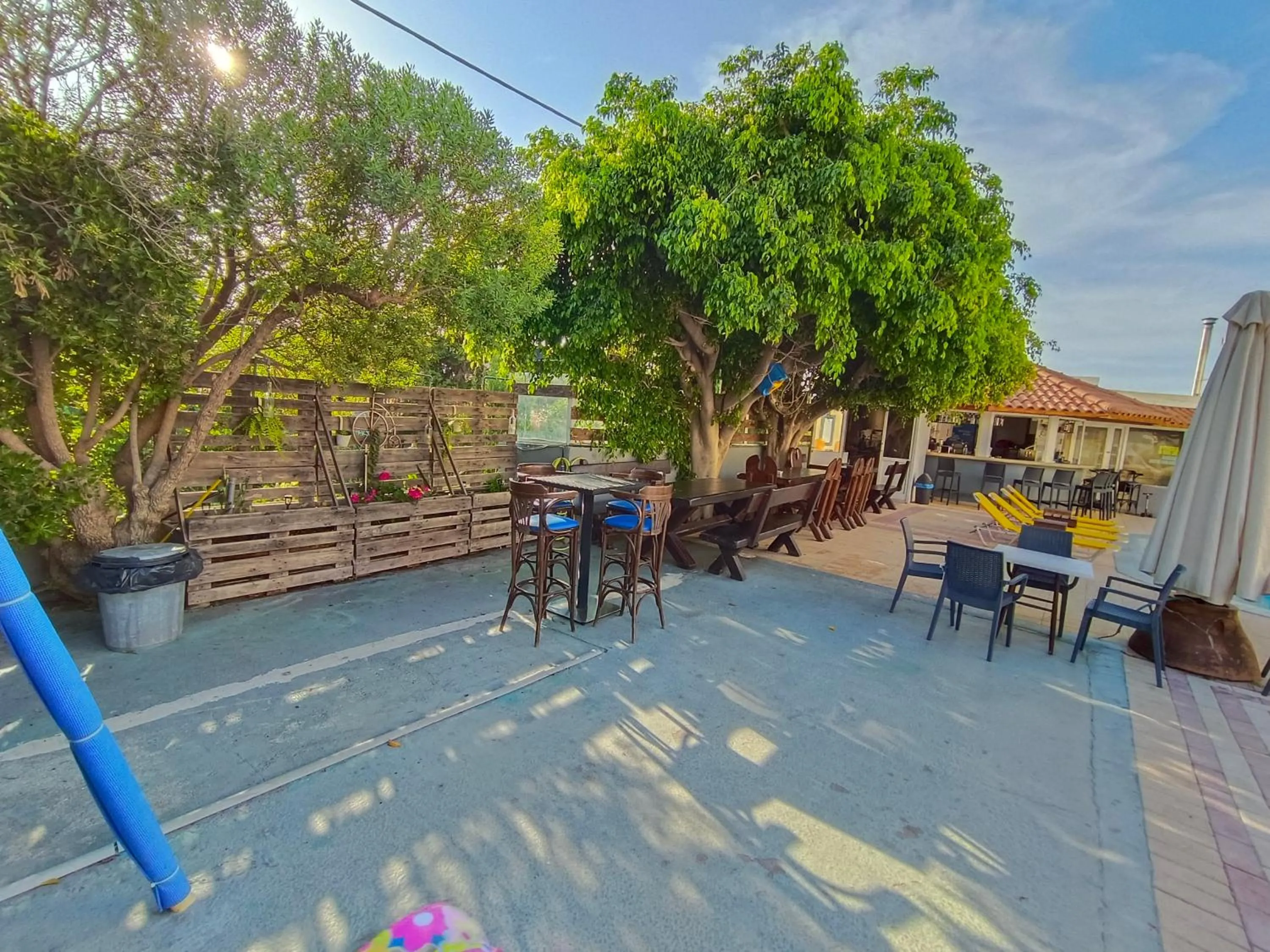 Garden in Albatross Apartments