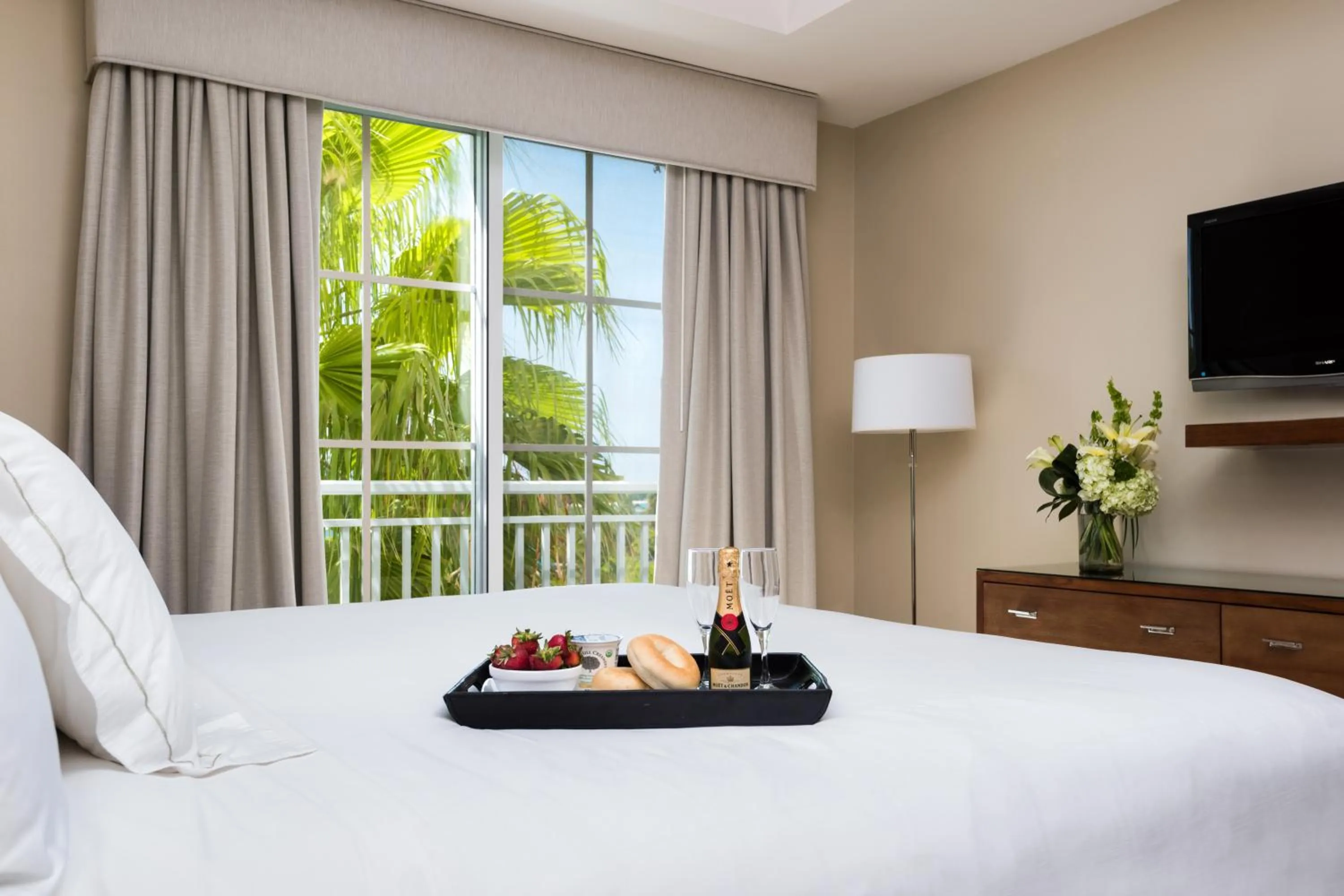 Bedroom, Bed in Blue Haven Resort- All Inclusive