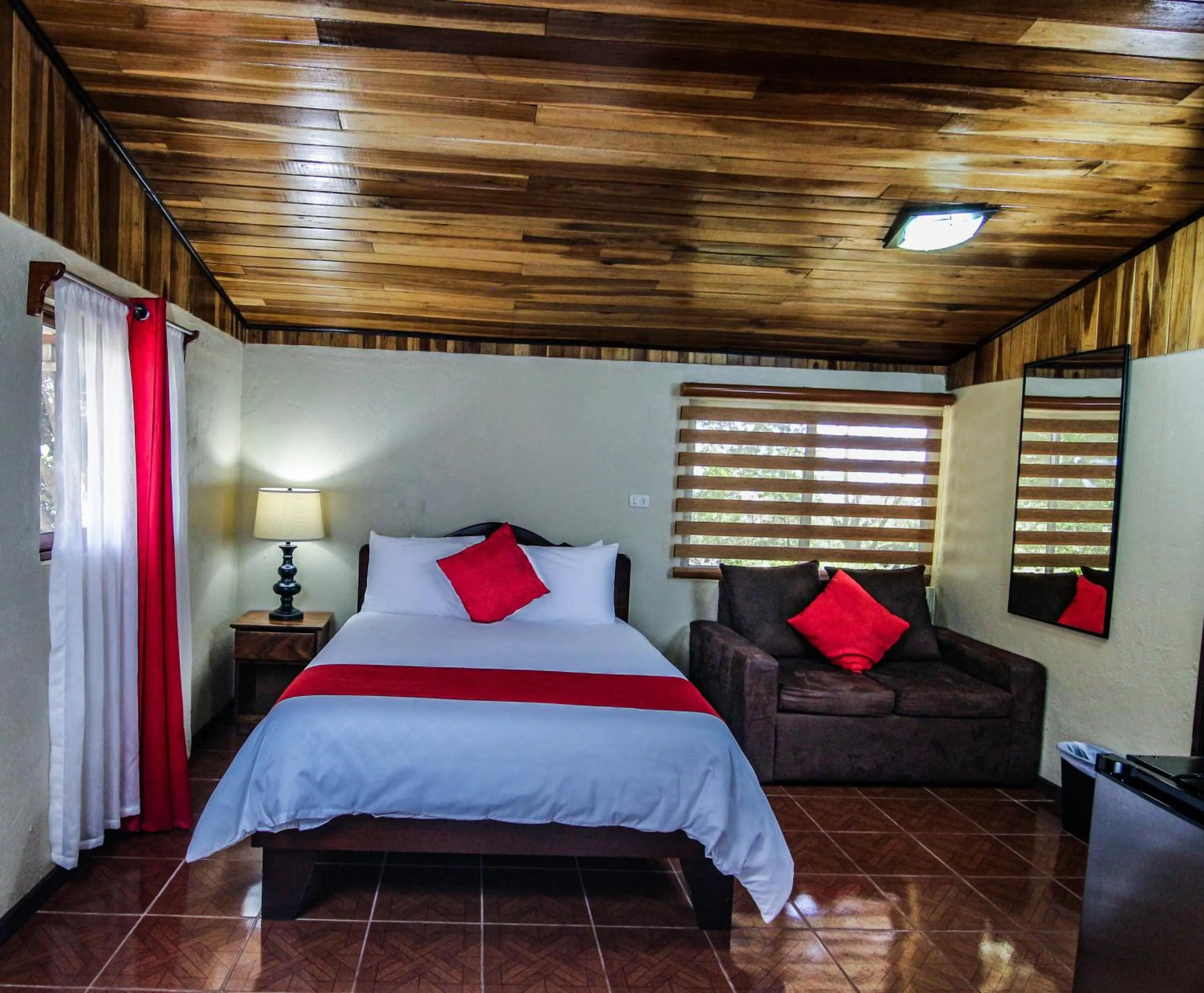 Standard Family Room in Mar Inn Costa Rica