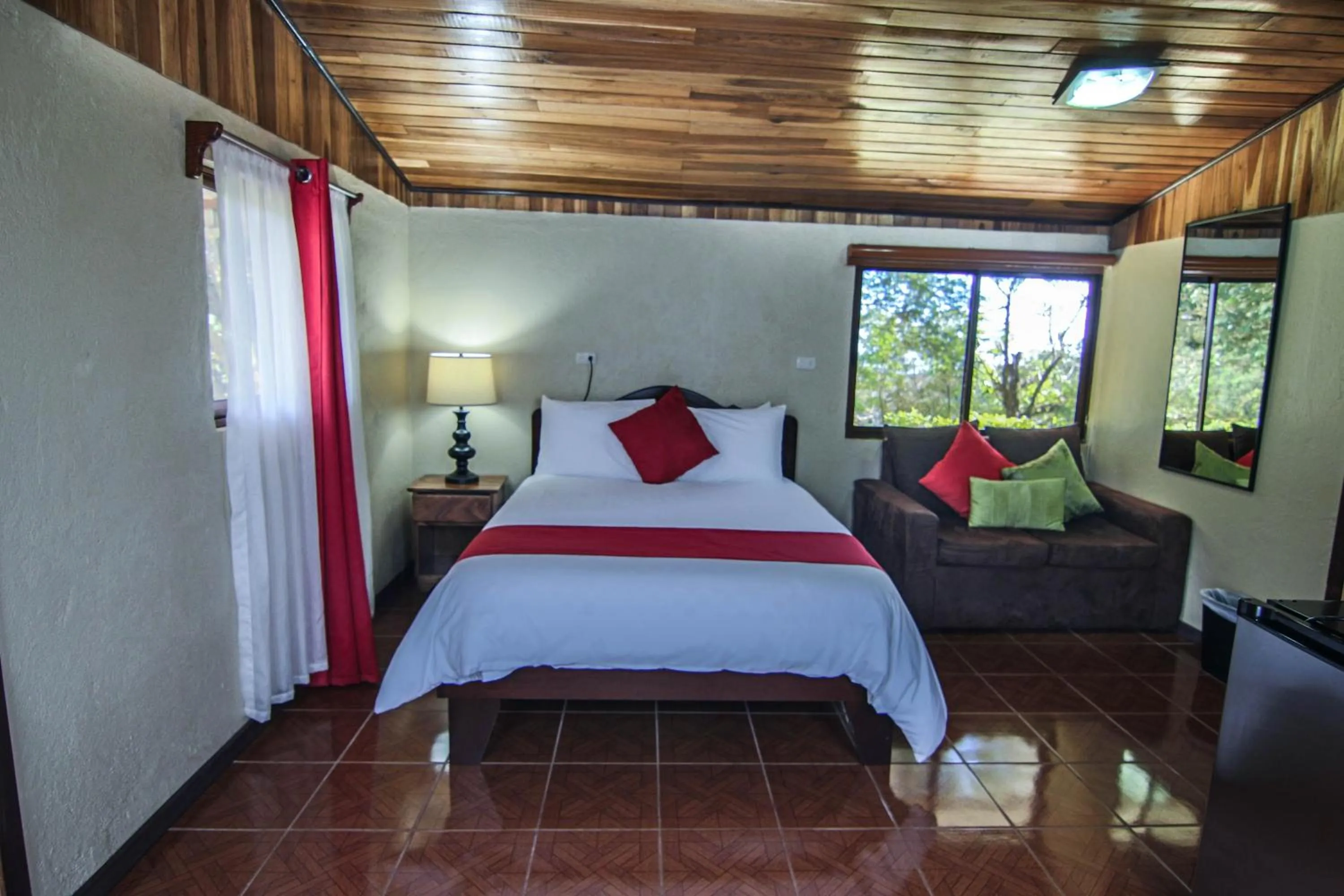 Bedroom, Bed in Mar Inn Costa Rica
